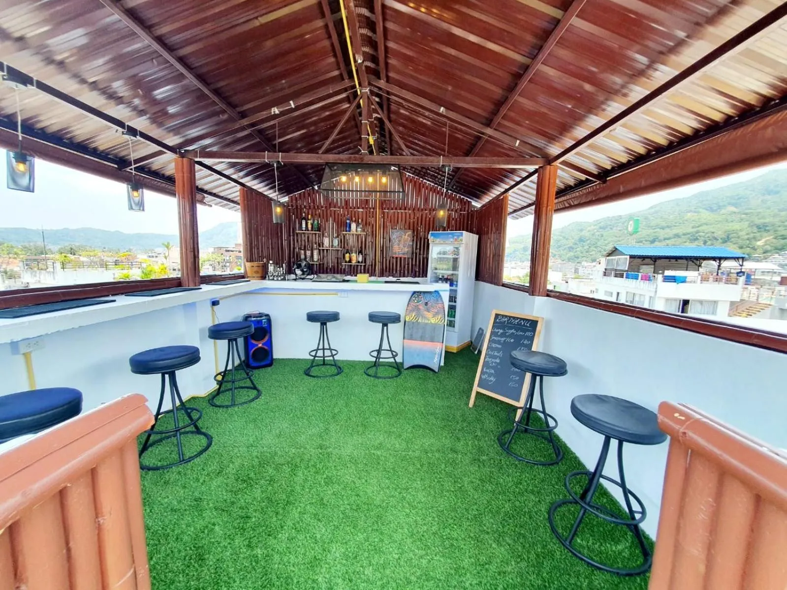 Lounge or bar in Issara Patong Beach