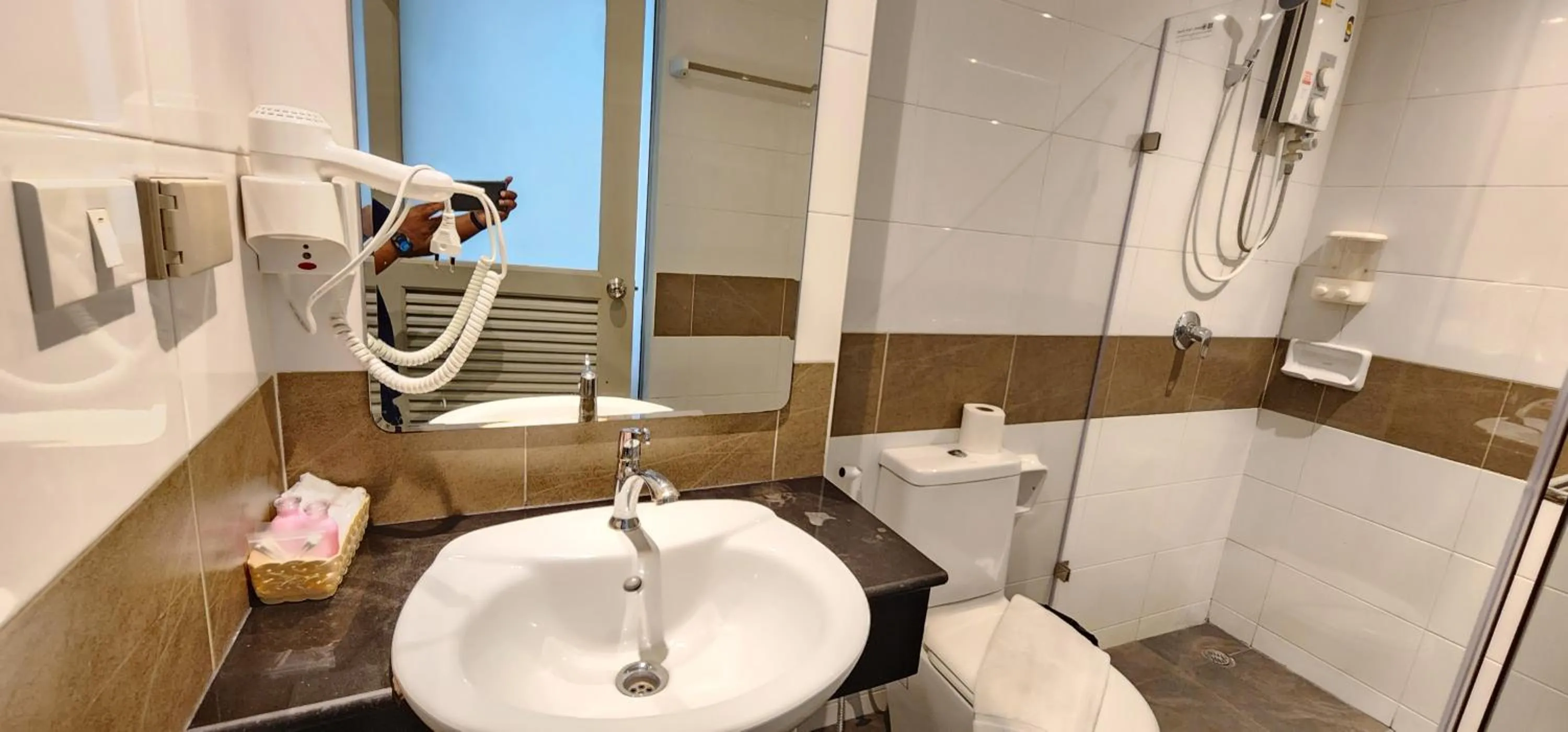 heating in Issara Patong Beach