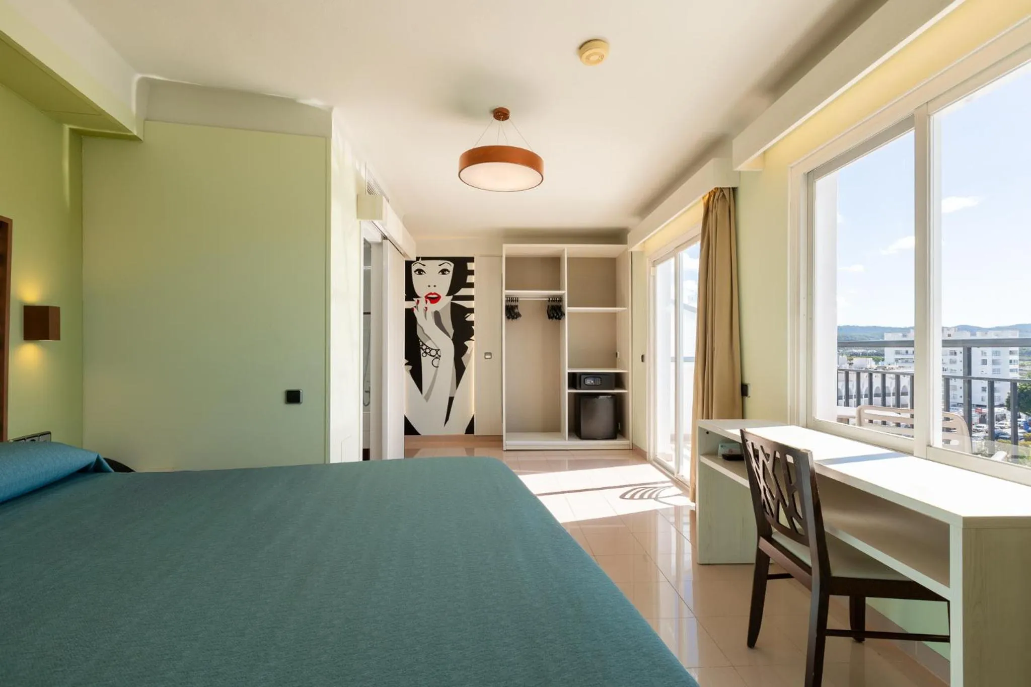 Bed in The Red Hotel - Adults Only