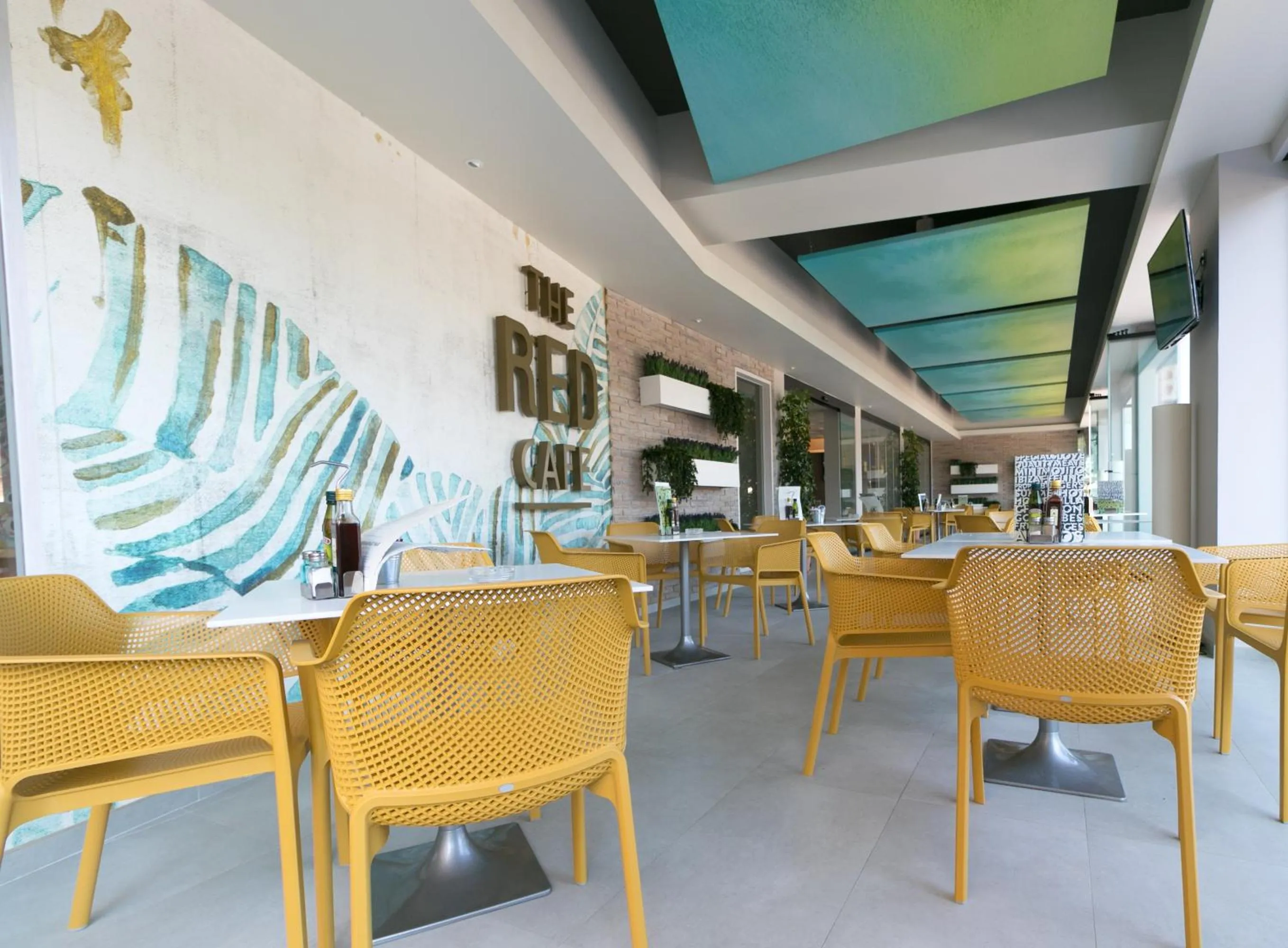 Restaurant/places to eat in The Red Hotel - Adults Only