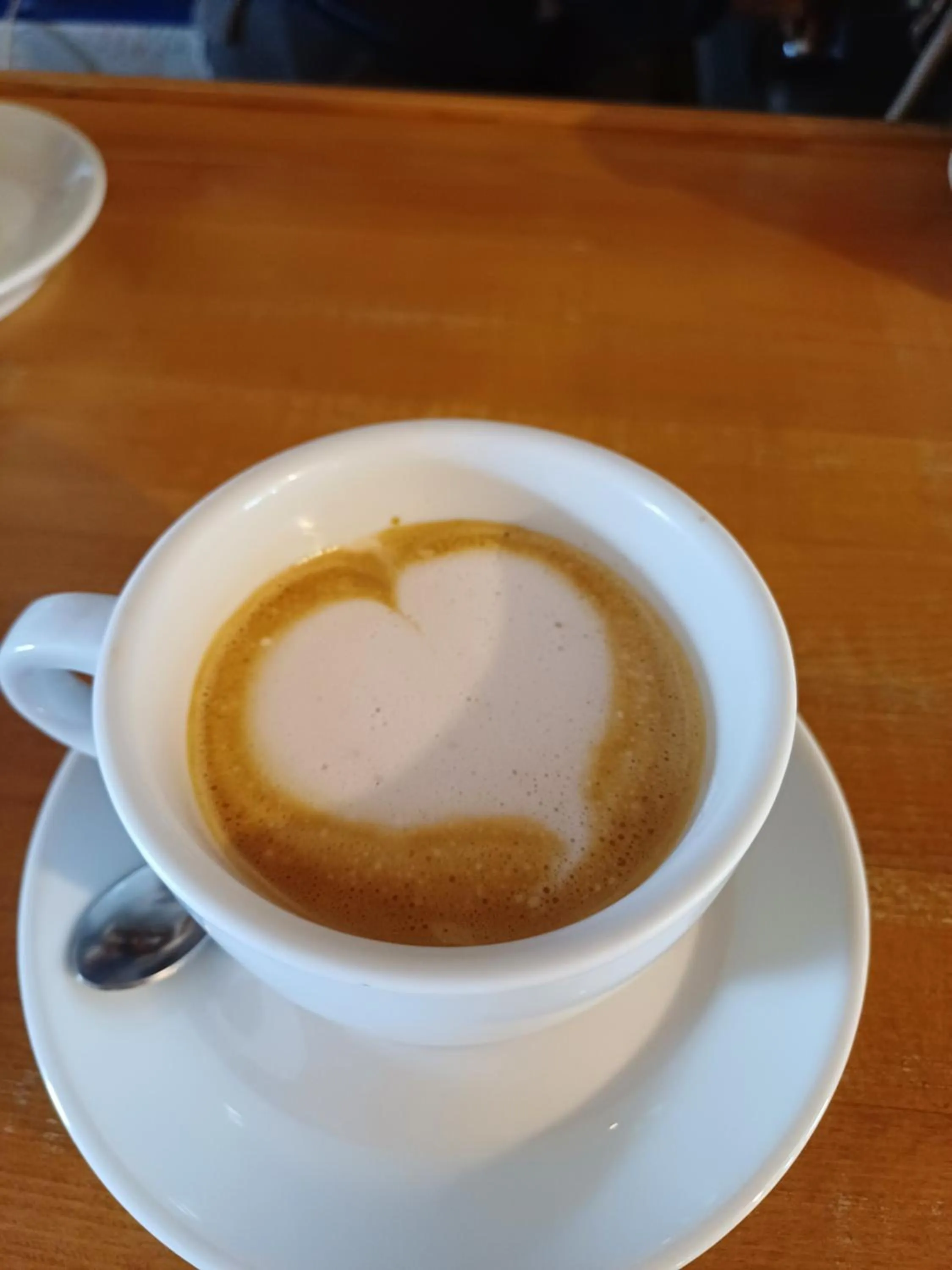 Coffee/tea facilities in Siroco's Rooms And Studios