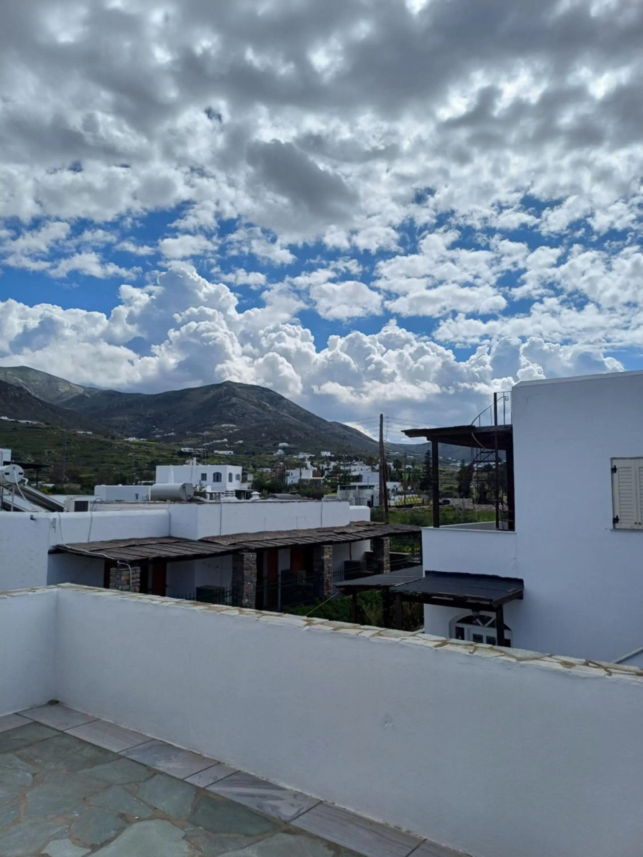 Mountain view in Siroco's Rooms And Studios