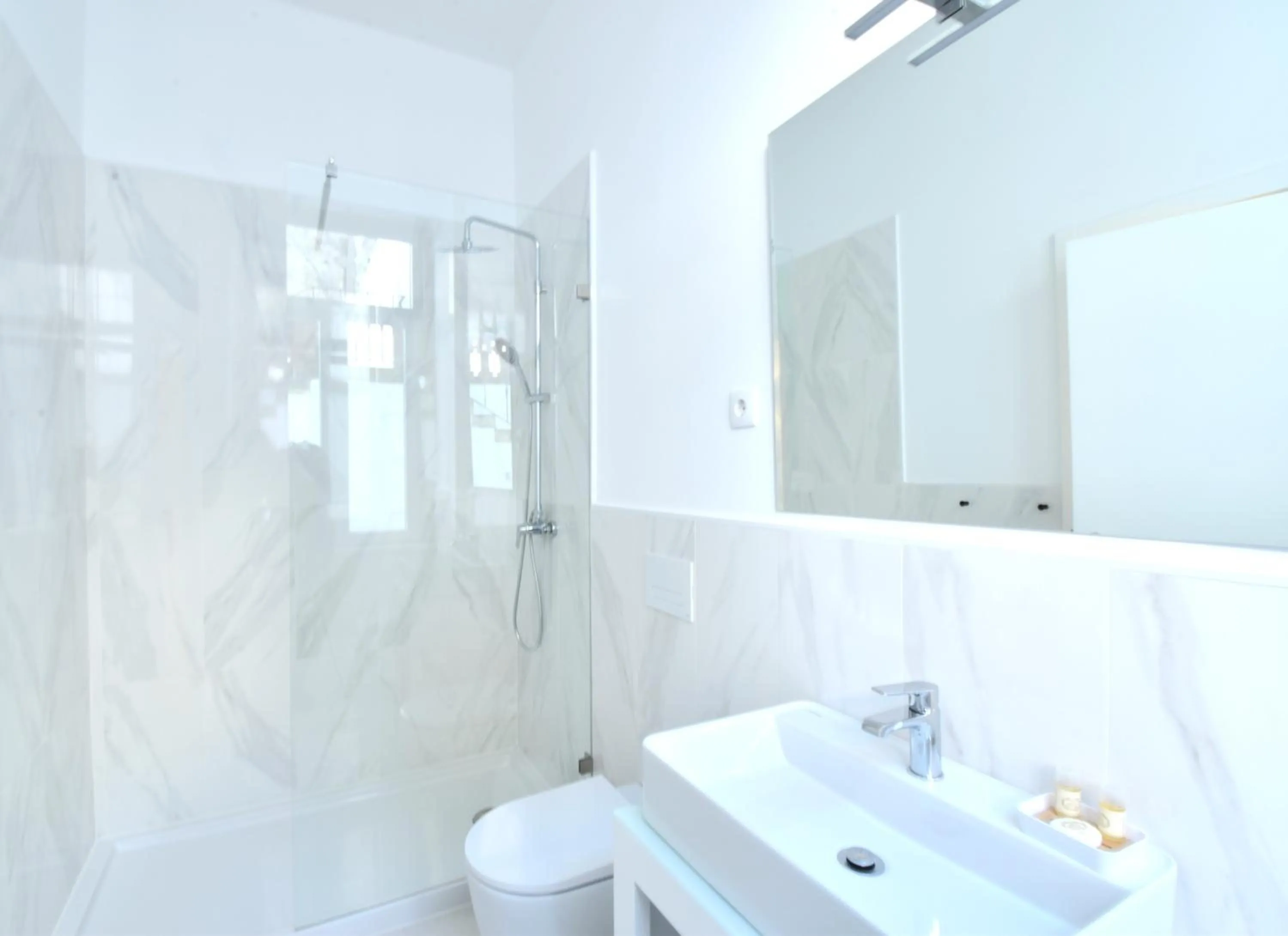 Shower in LAA Studios