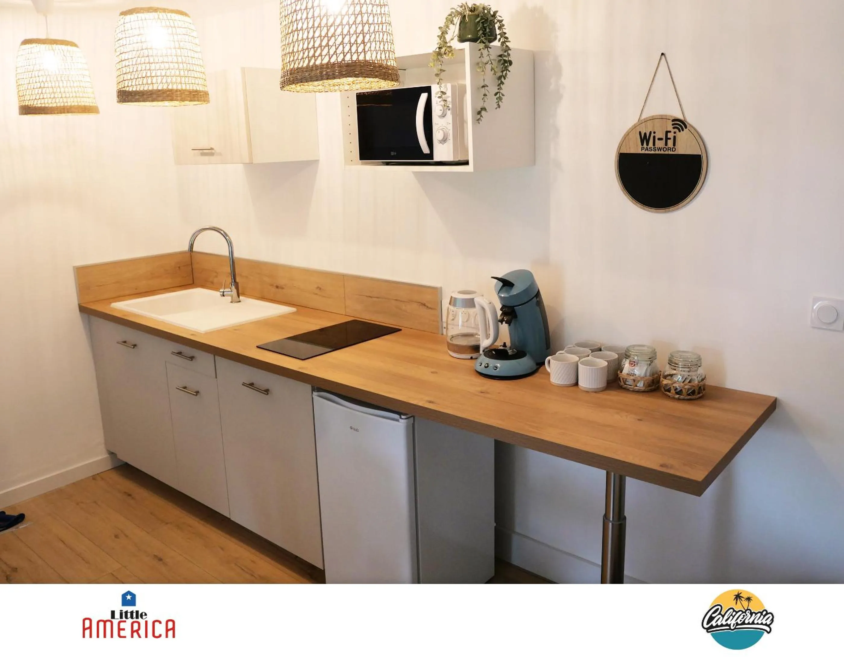 Coffee/tea facilities in Little America - Appart Hôtel 3km Futuroscope