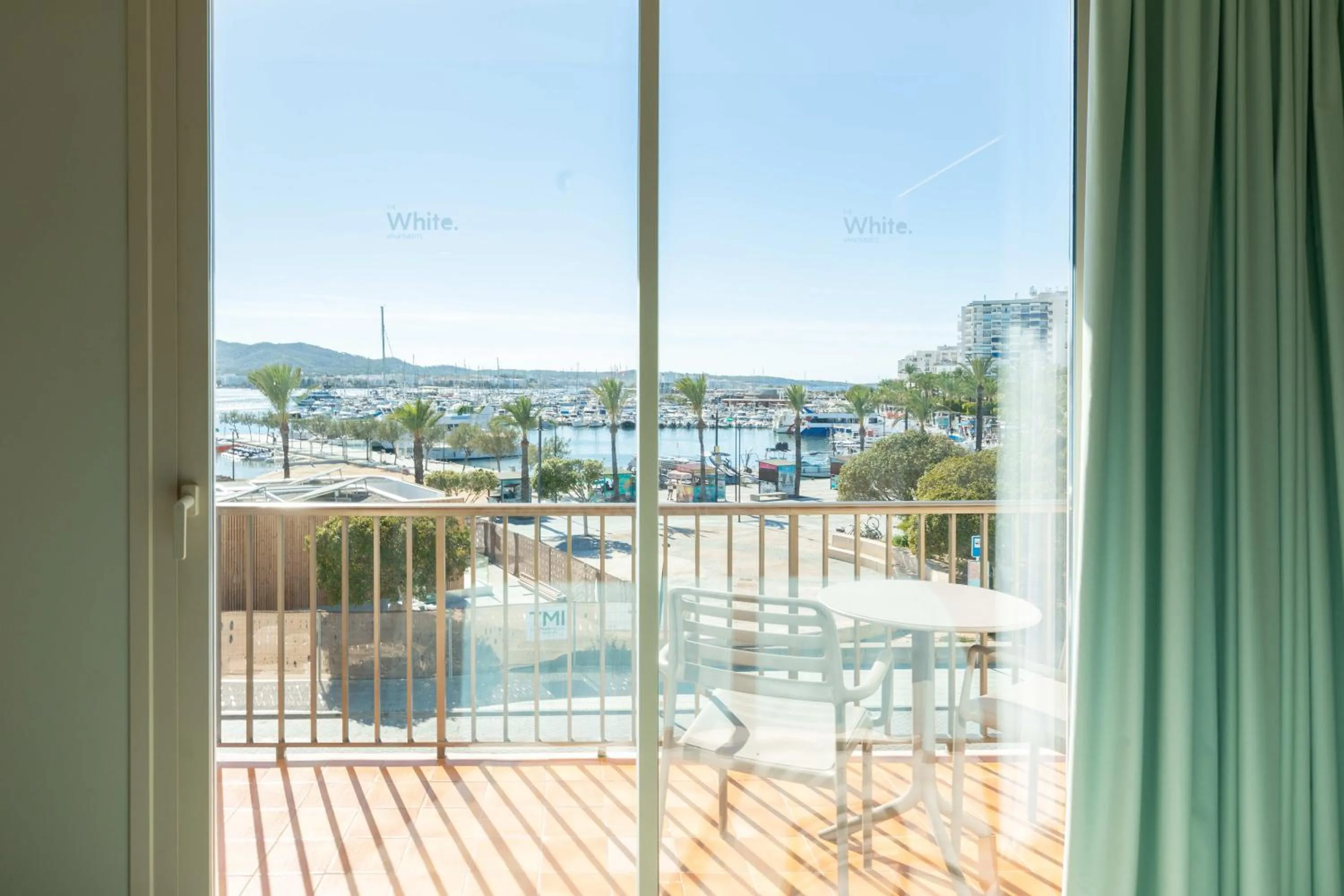 Balcony/Terrace in The White Apartments