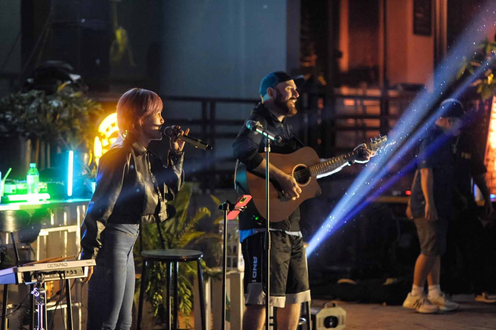 Night in Republic Hostel Cat Ba