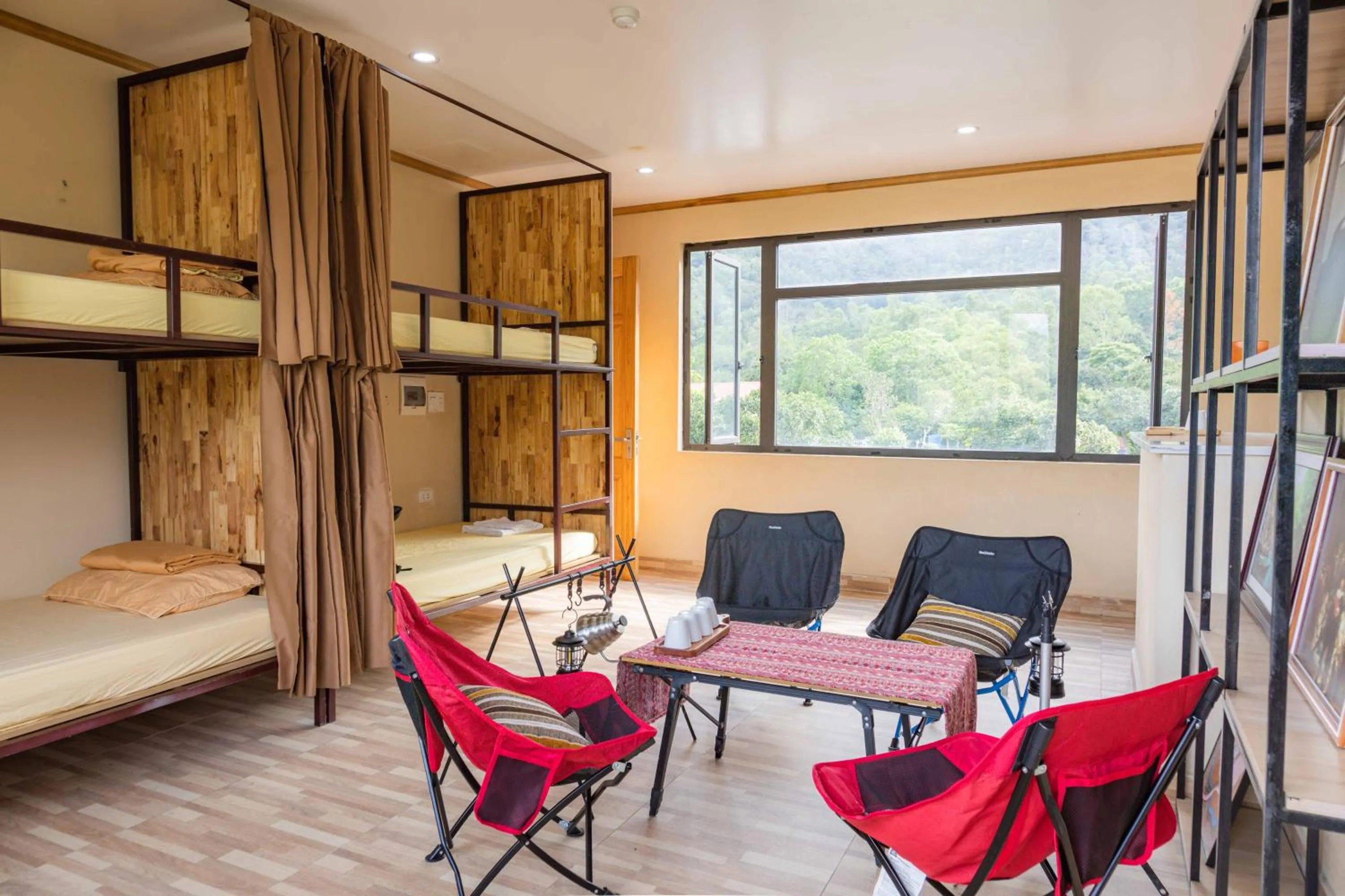 Bed in Republic Hostel Cat Ba