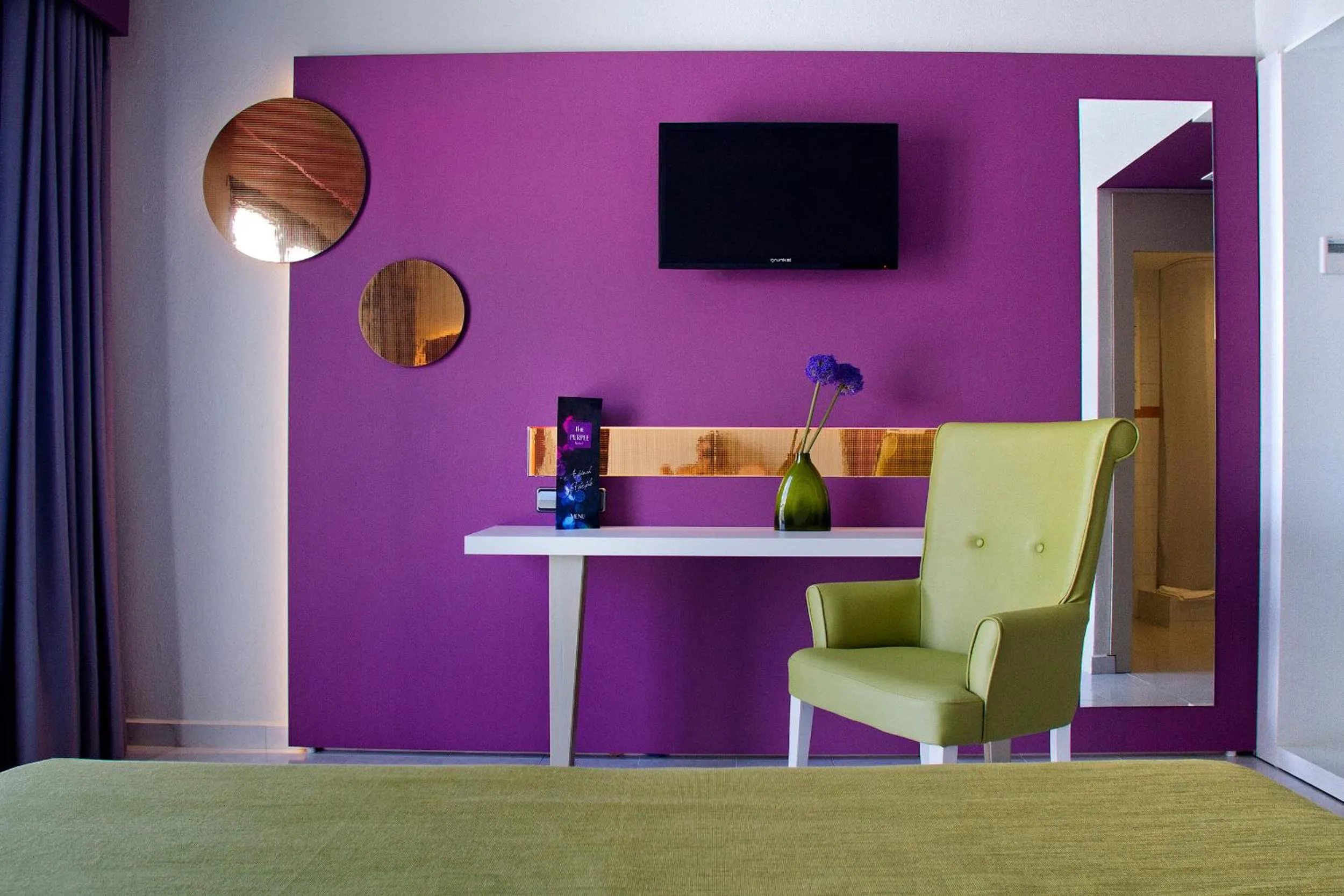TV and multimedia in The Purple Hotel - Adults Only