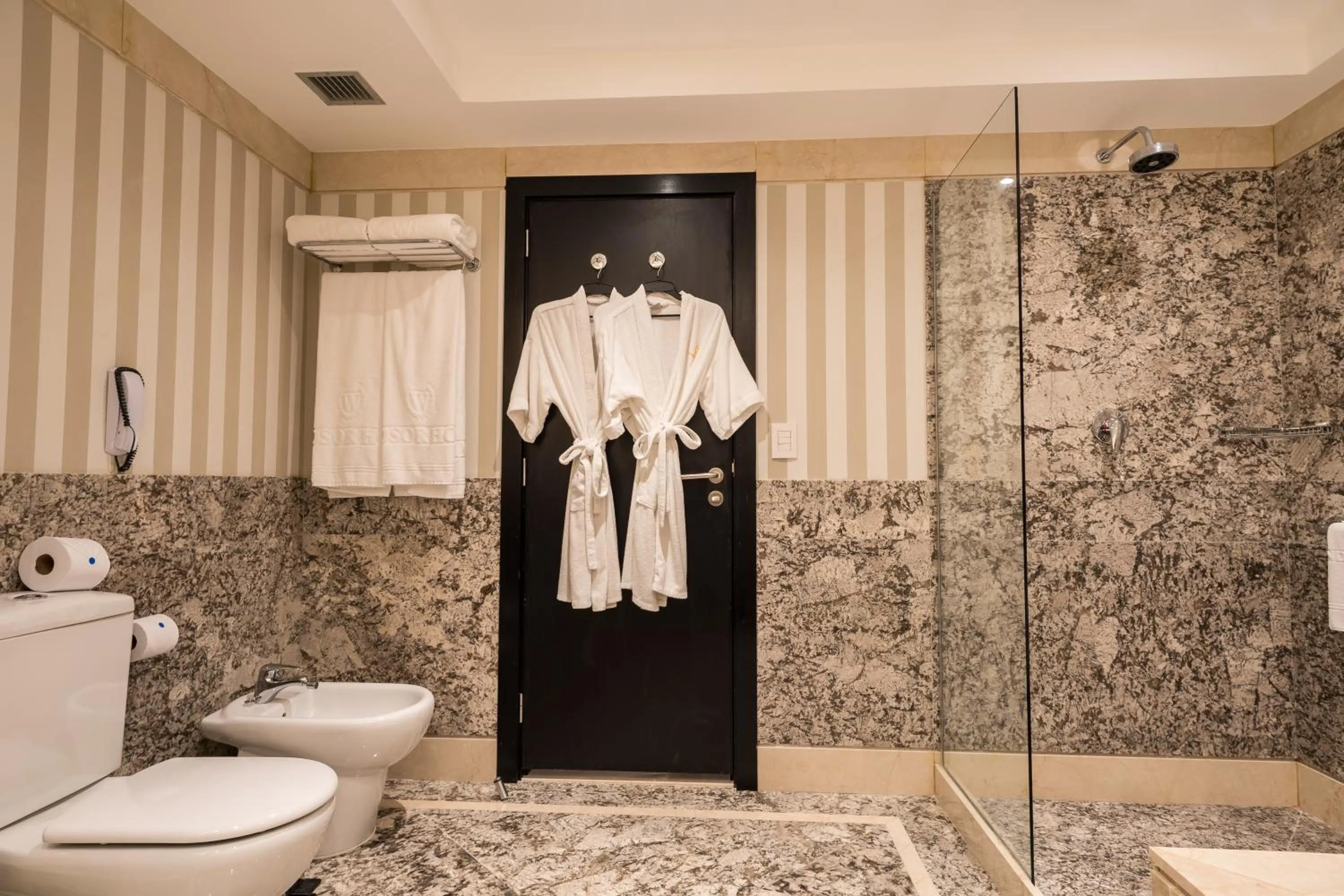 Bathroom in Windsor Leme Hotel