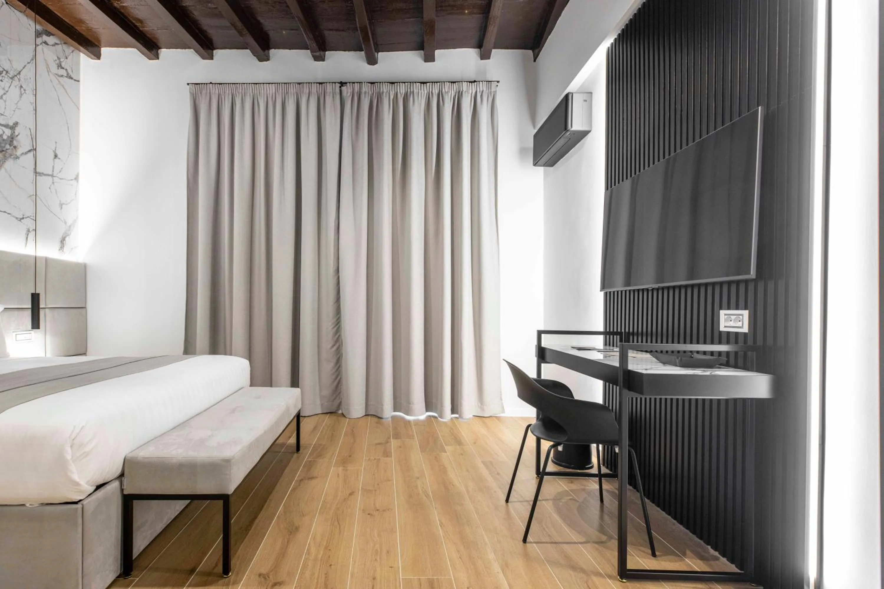 Bed in Home at Rome Luxury Navona Guesthouse