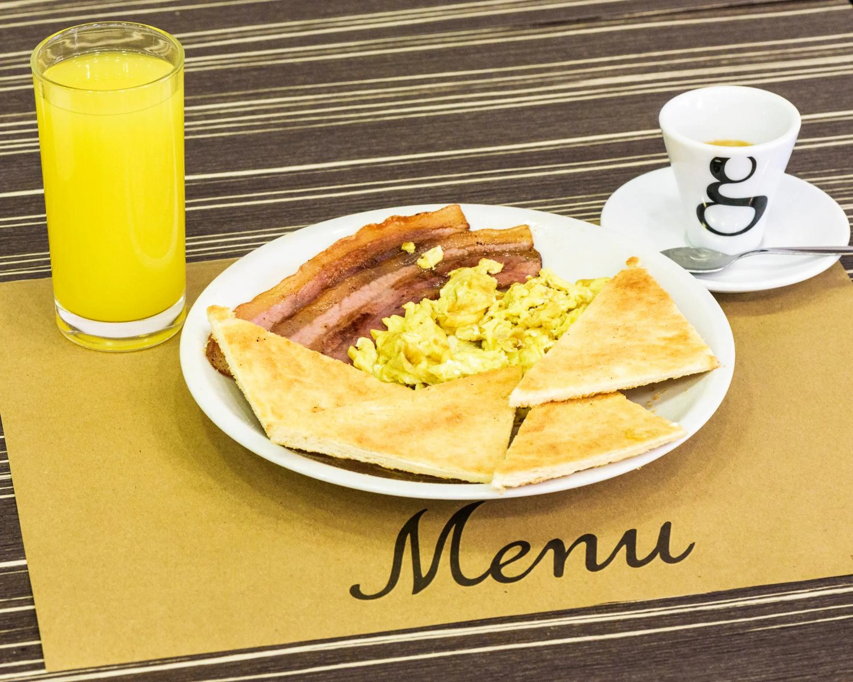 Breakfast in Home at Rome Luxury Navona Guesthouse