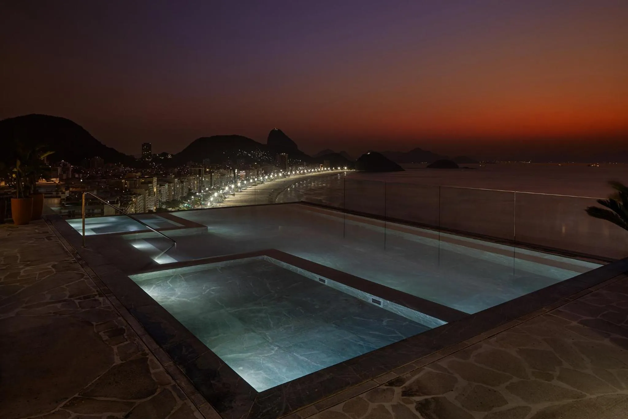 Swimming pool in Rio Othon Palace