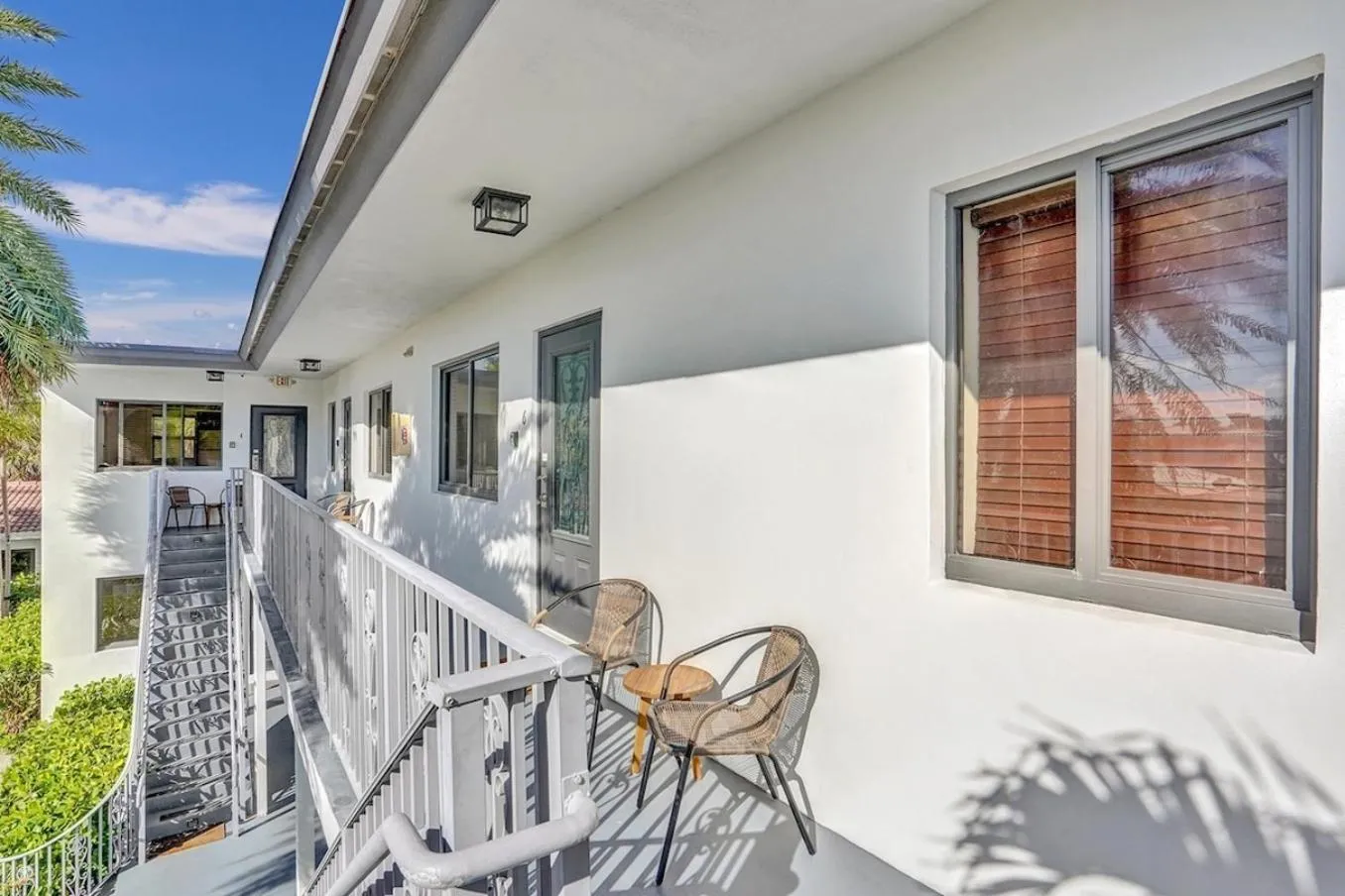 Waves On Walnut - Beach Access