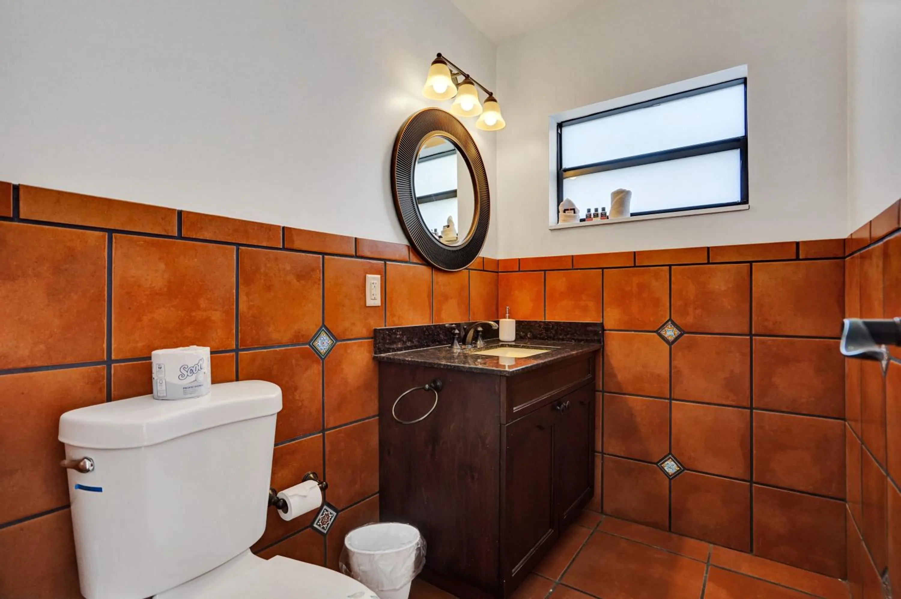 Waves On Walnut - Beach Access