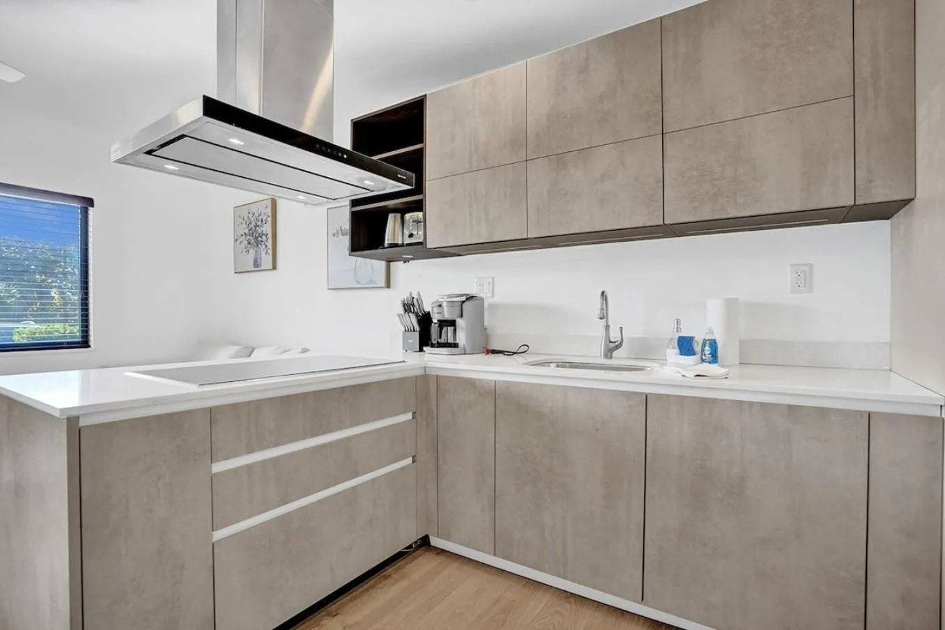 Waves On Walnut - Beach Access