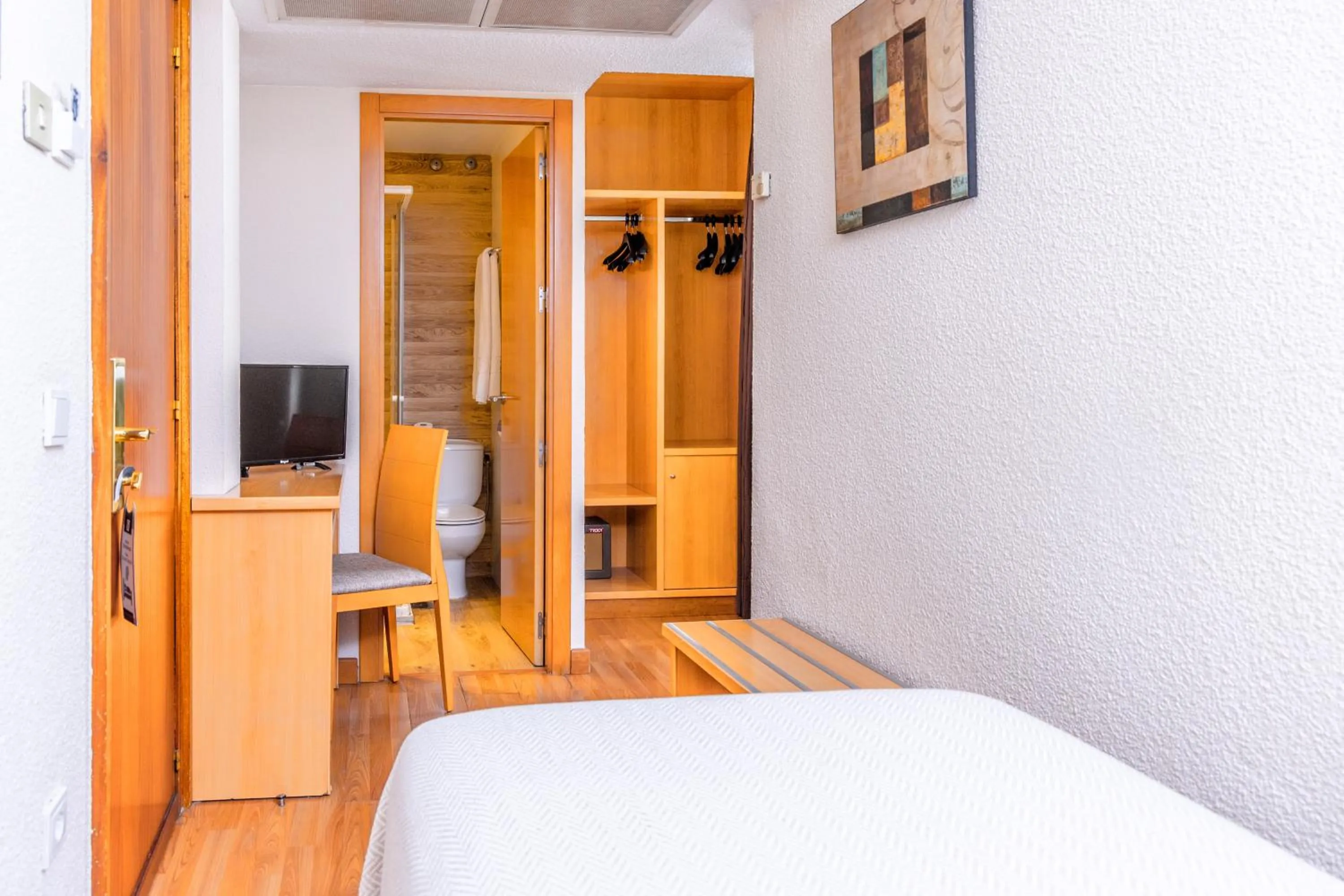 Photo of the whole room, Bed in Hotel Serrano