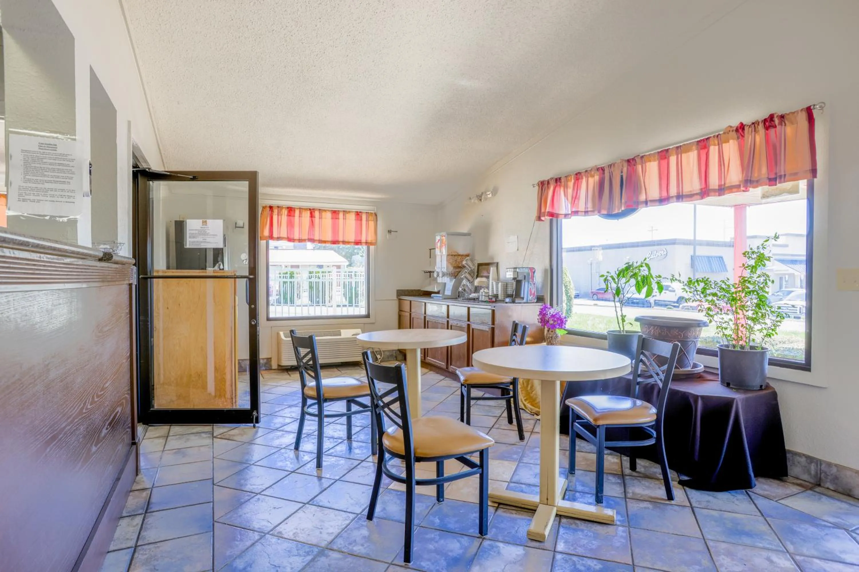 Lobby or reception in Cozy Garden Inn By OYO Hwy 40 Richmond