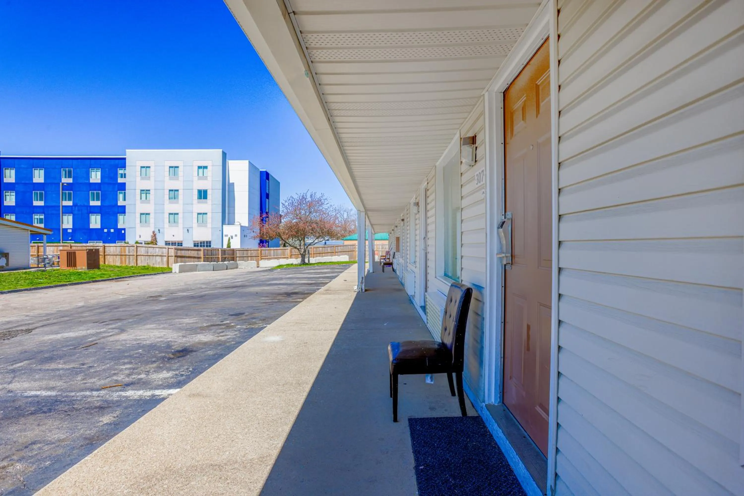 Facade/entrance in Cozy Garden Inn By OYO Hwy 40 Richmond