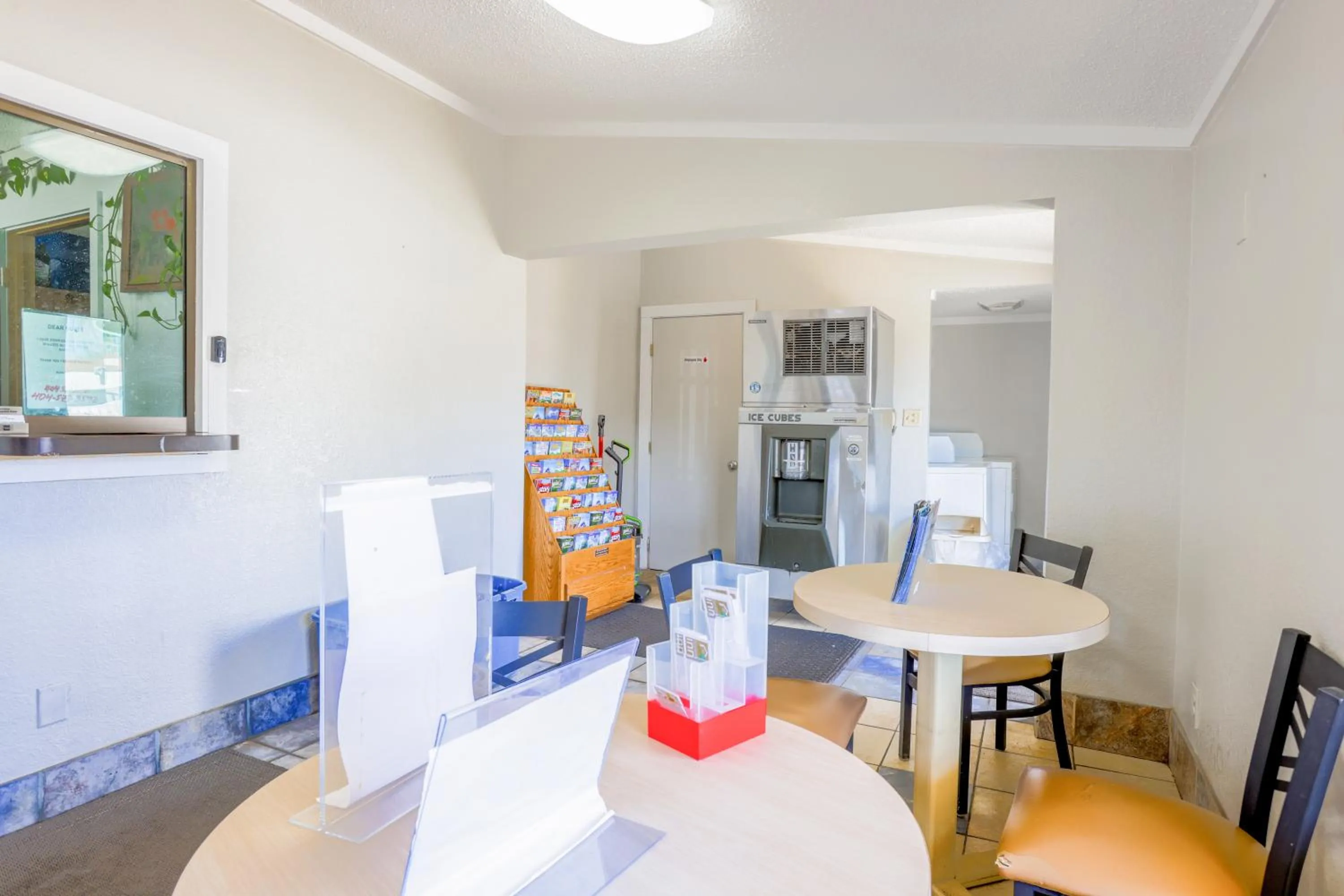 Lobby or reception in Cozy Garden Inn By OYO Hwy 40 Richmond