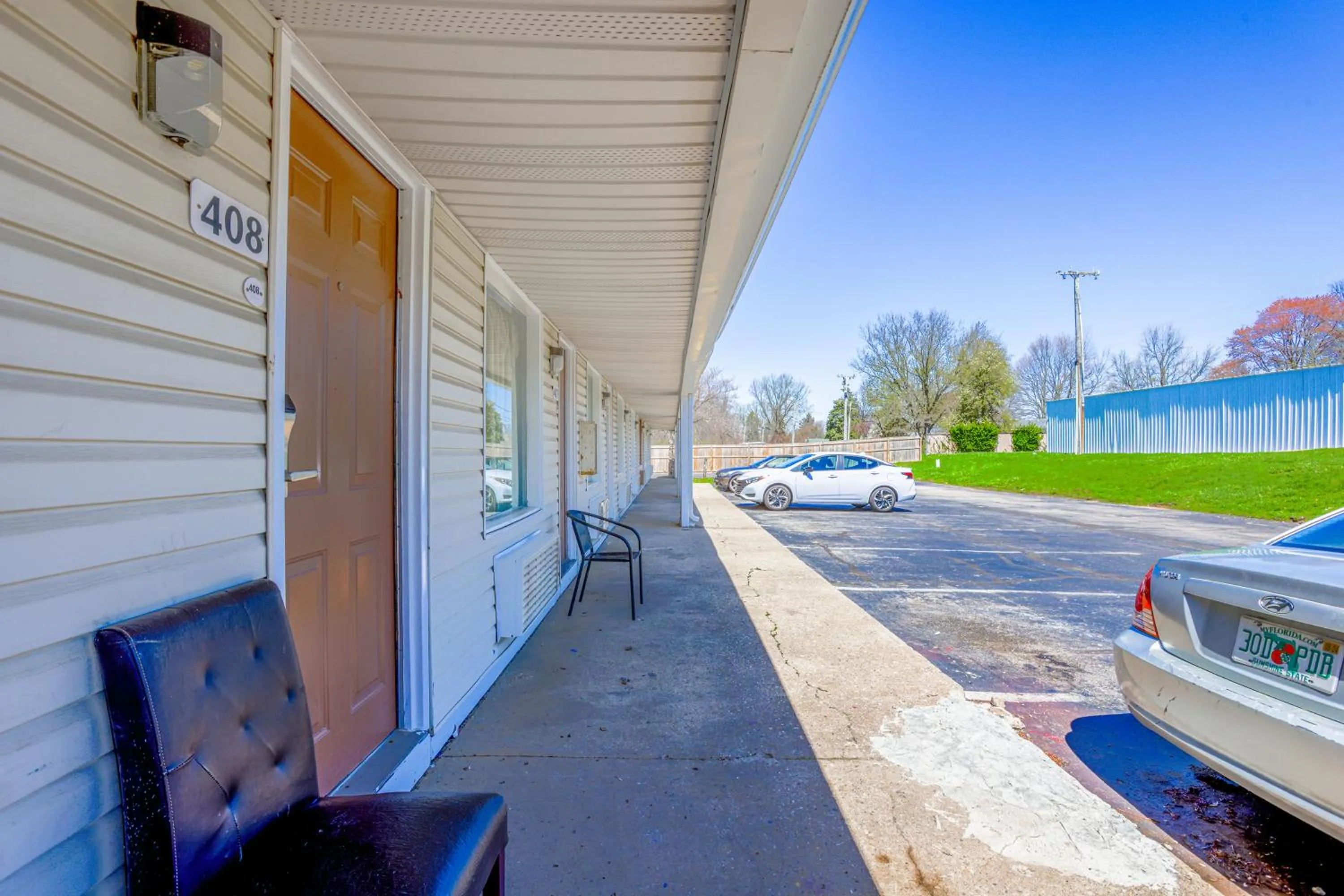 Facade/entrance in Cozy Garden Inn By OYO Hwy 40 Richmond