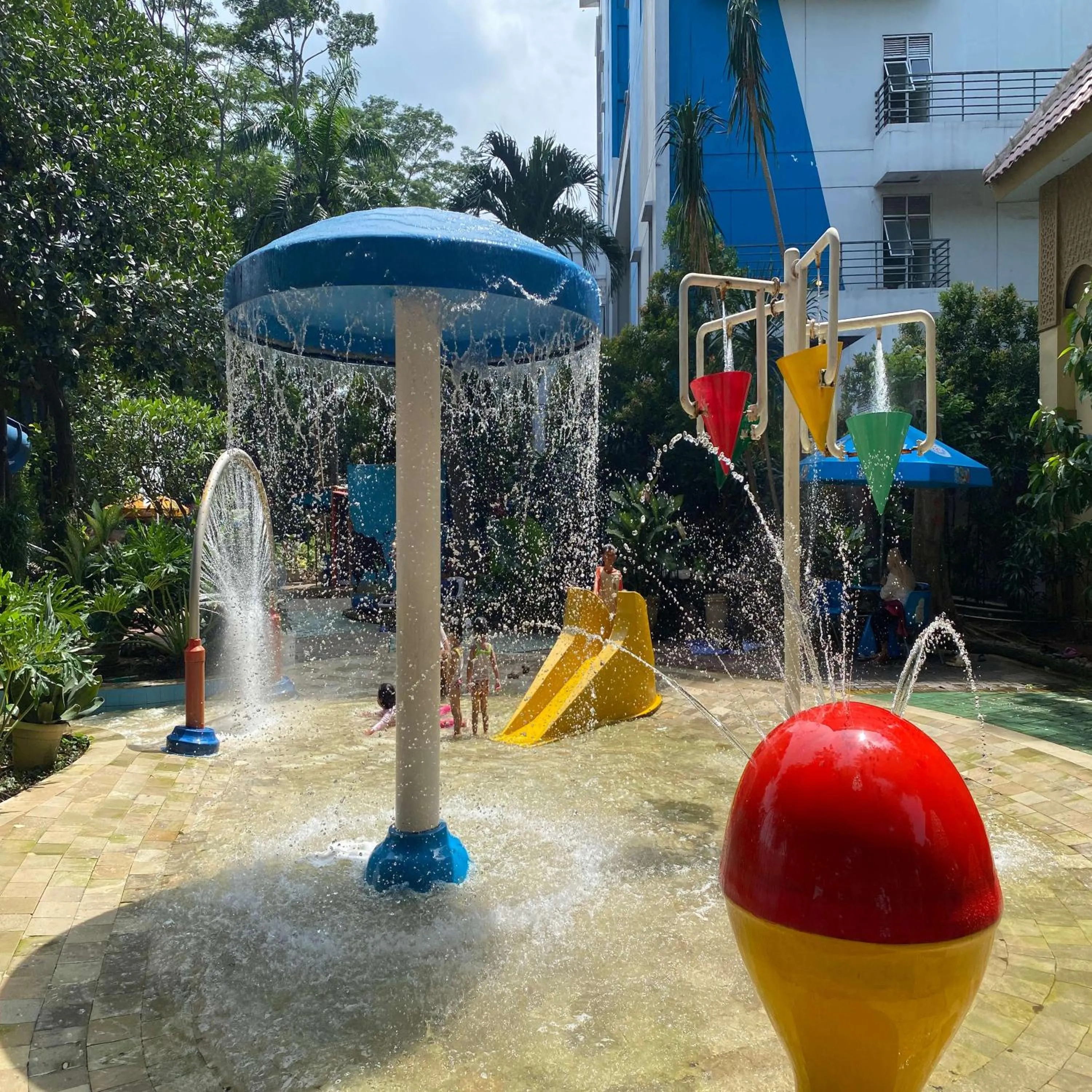 Swimming pool in Ispi Hotel Cikarang Festival