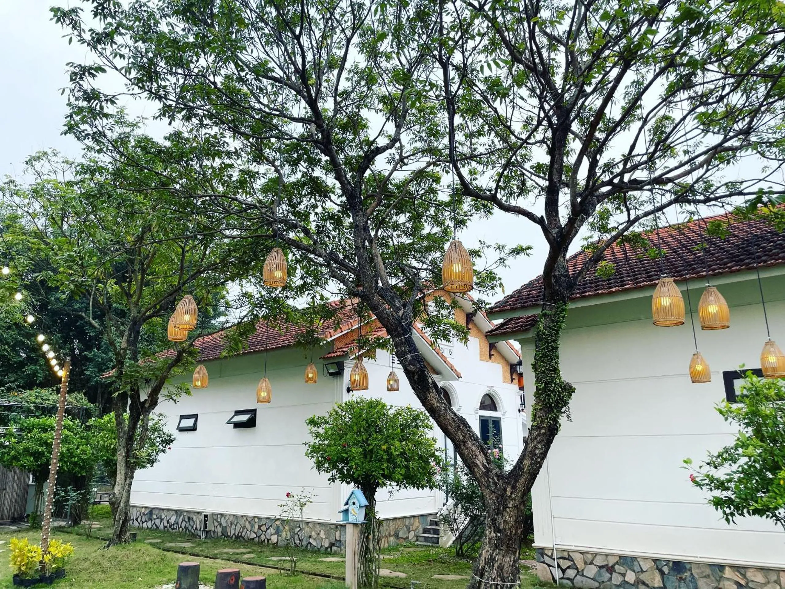 Garden in Hoa Lu Garden Resort