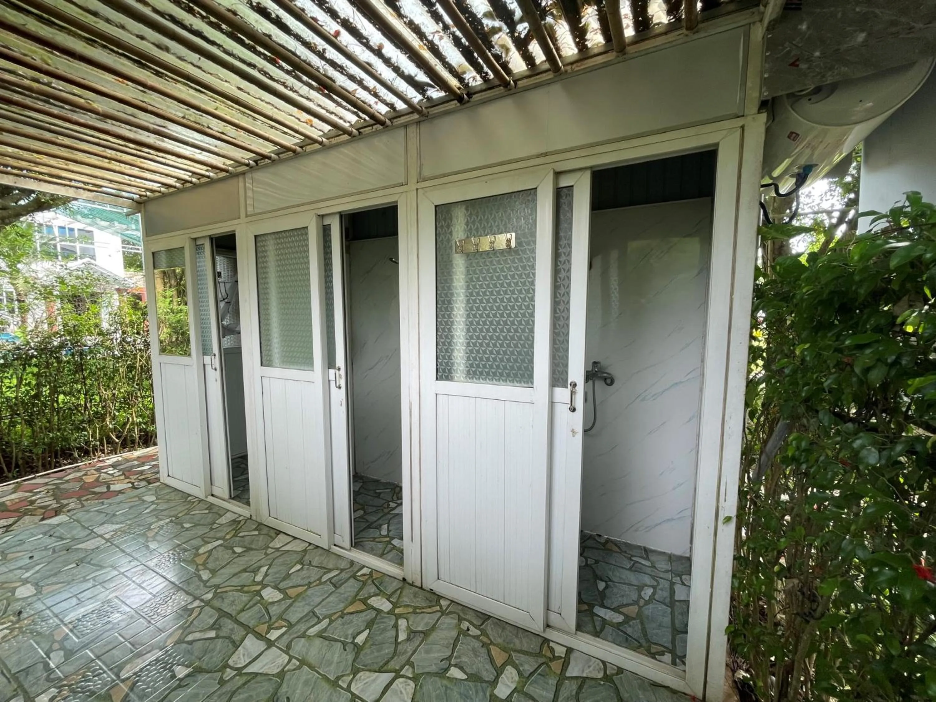 Day in Hoa Lu Garden Resort