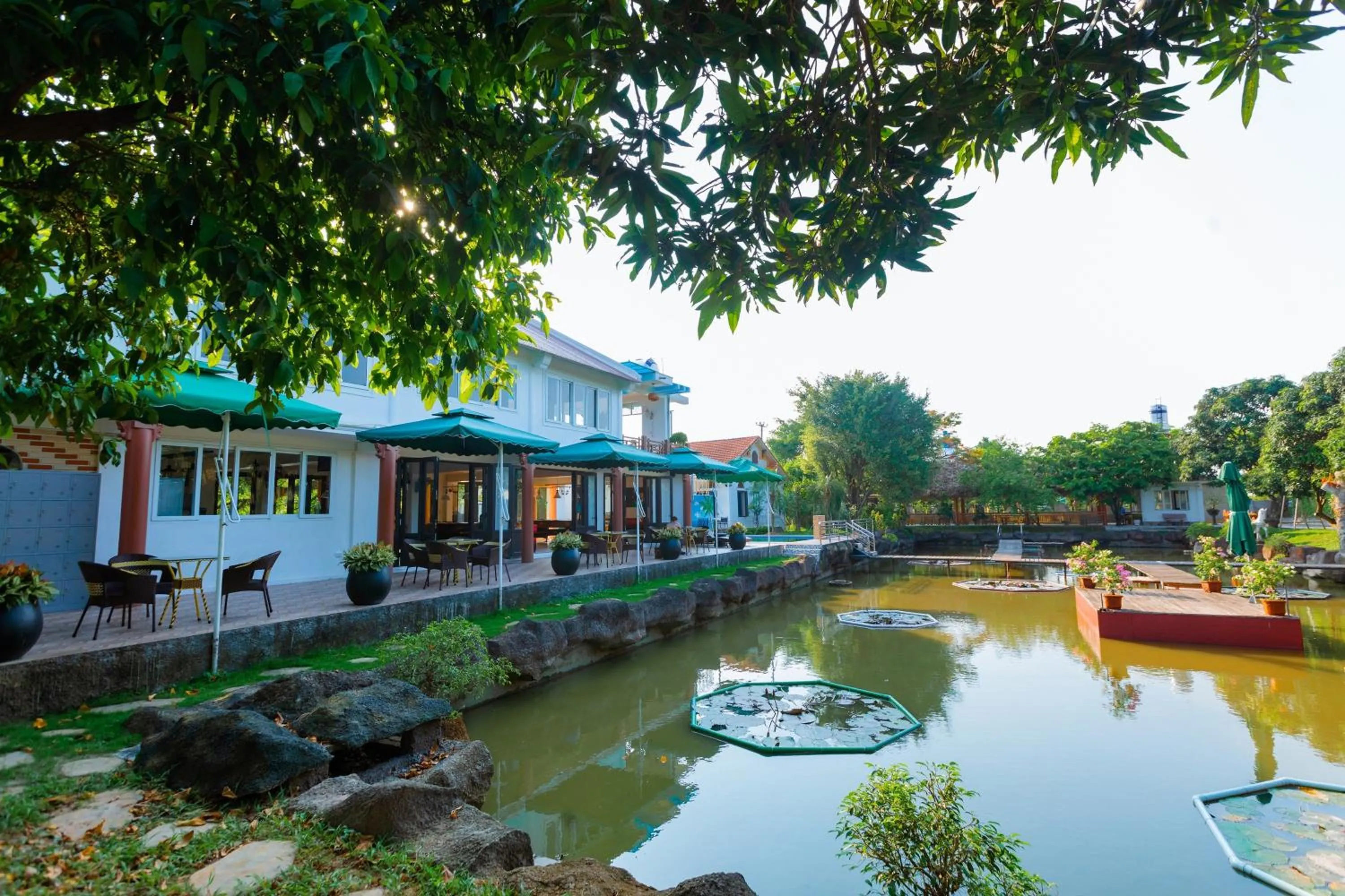 Neighbourhood in Hoa Lu Garden Resort