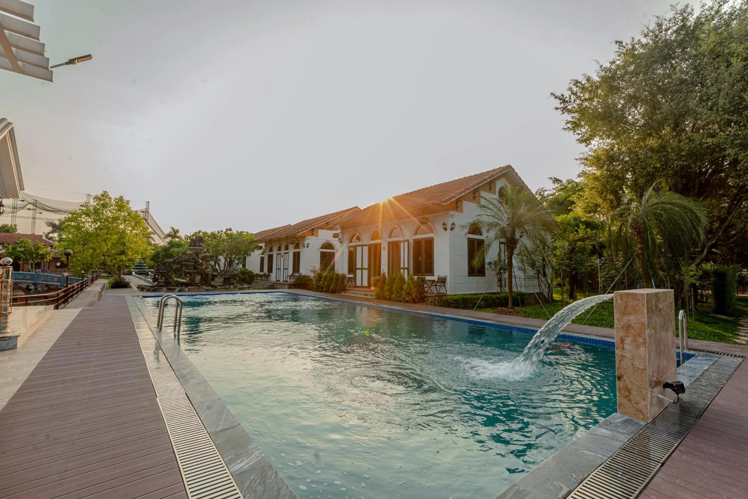 Pool view in Hoa Lu Garden Resort