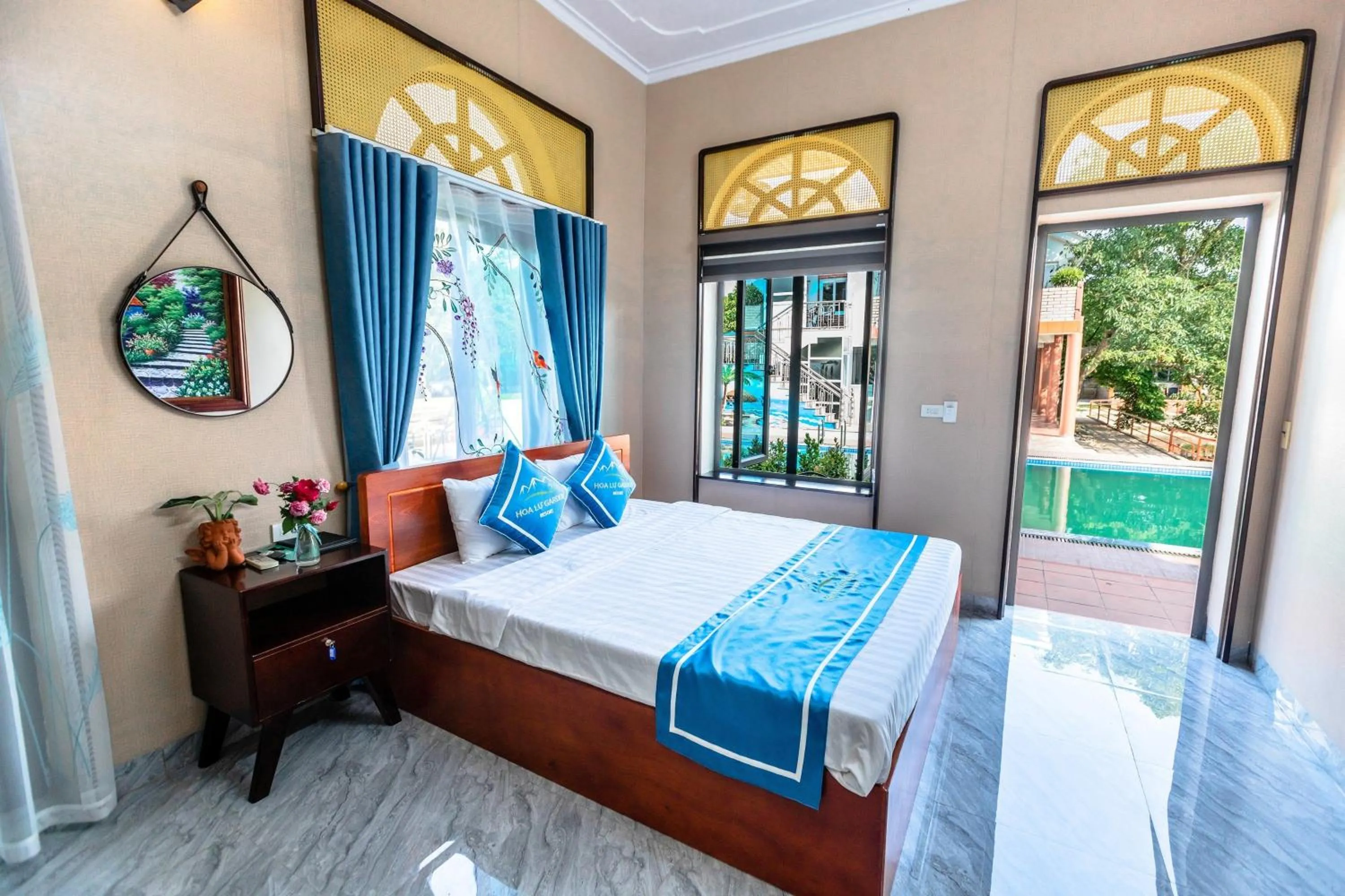 Photo of the whole room, Bed in Hoa Lu Garden Resort