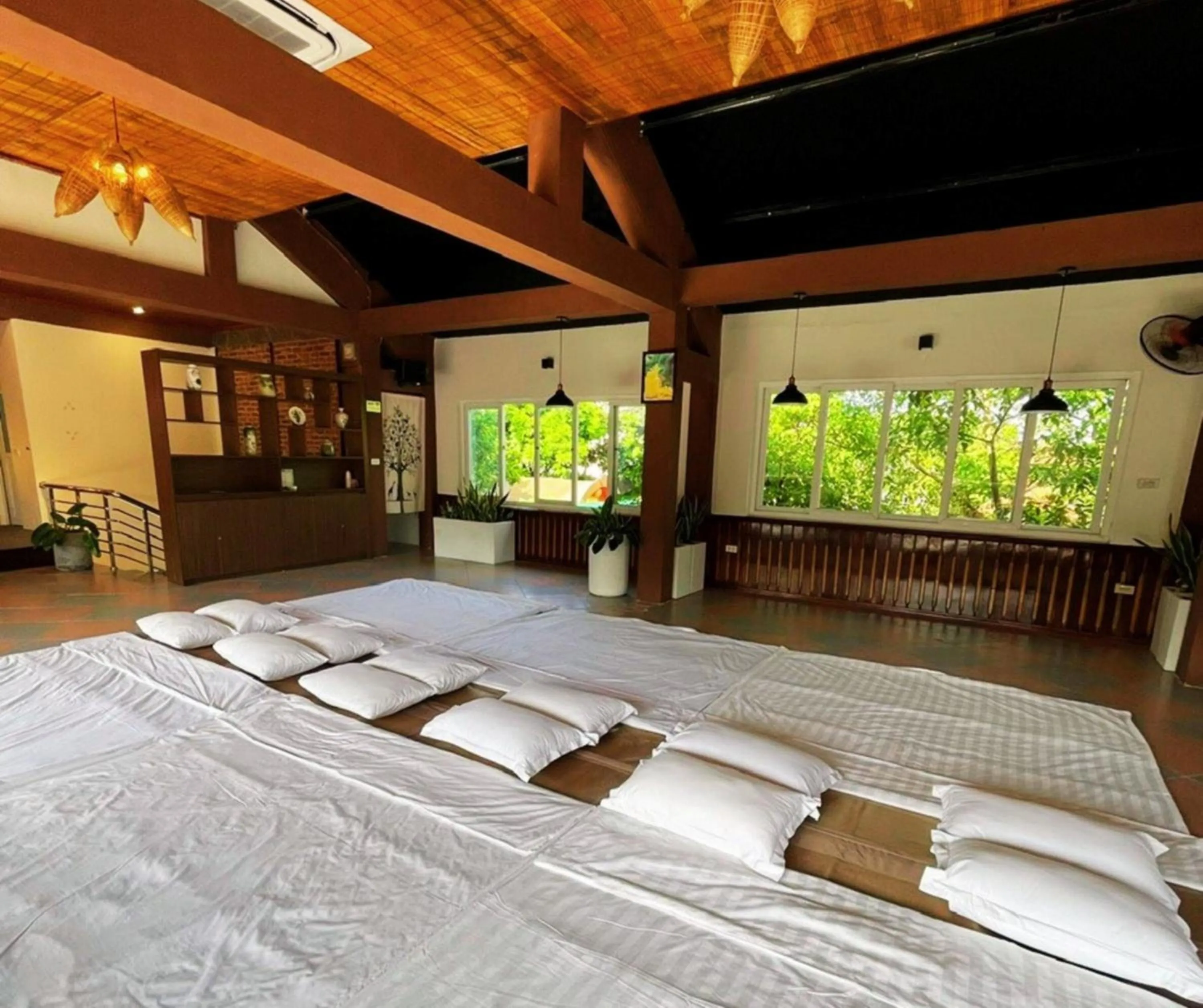 Bed in Hoa Lu Garden Resort