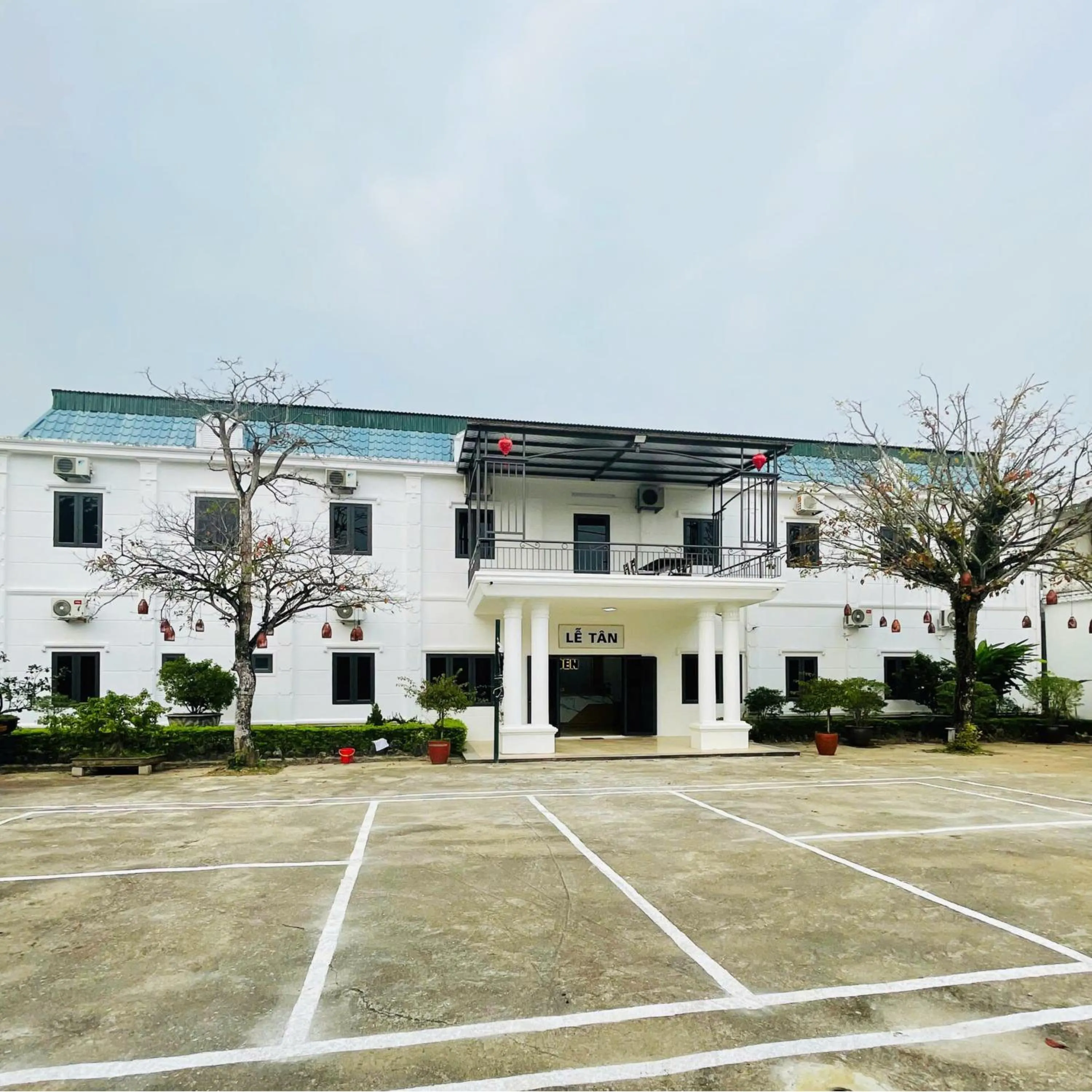 Property building in Hoa Lu Garden Resort