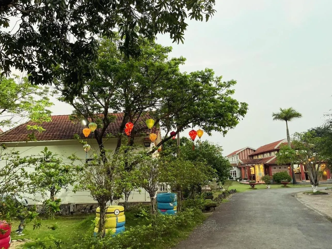 Day in Hoa Lu Garden Resort