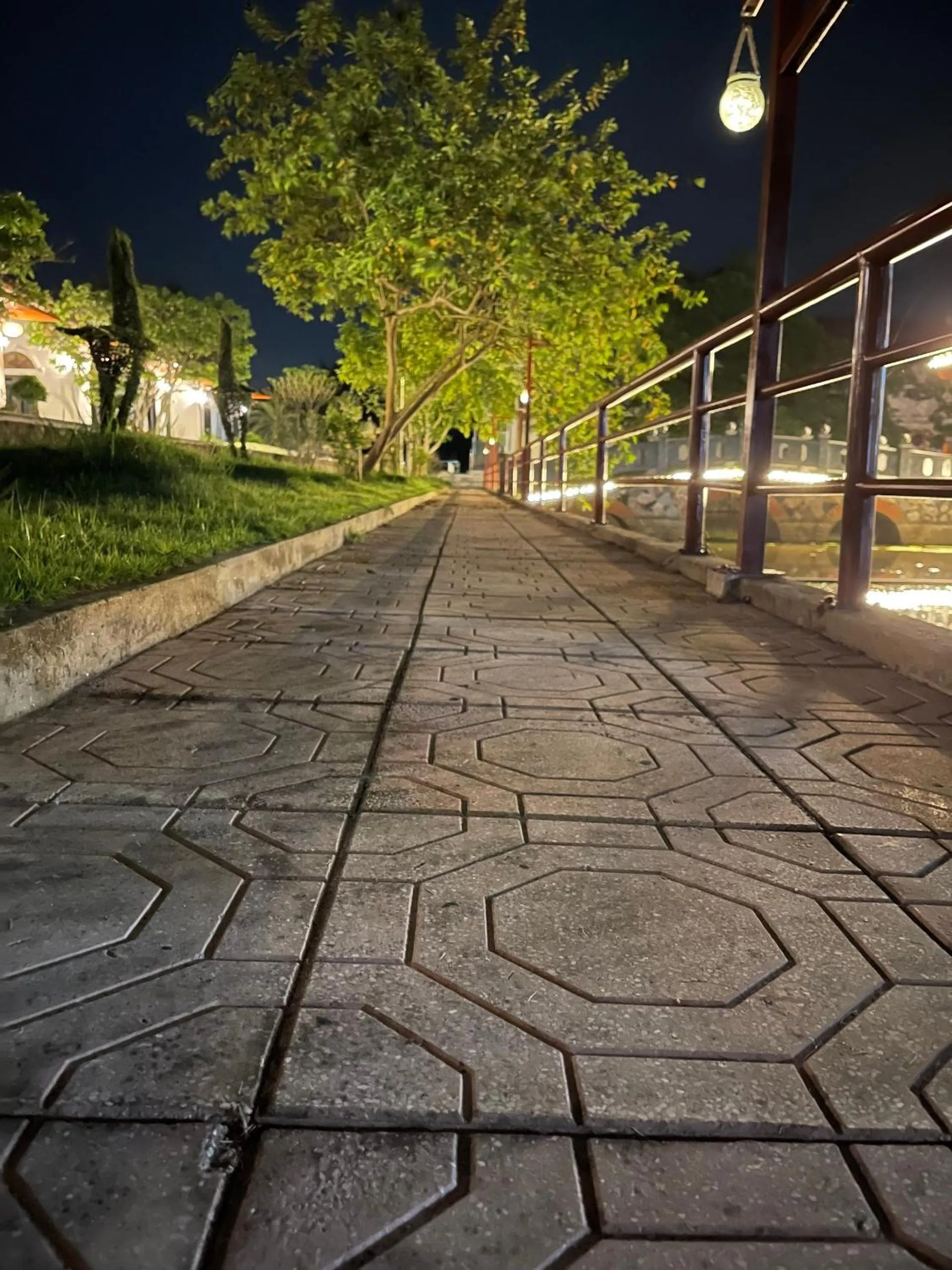 Night in Hoa Lu Garden Resort