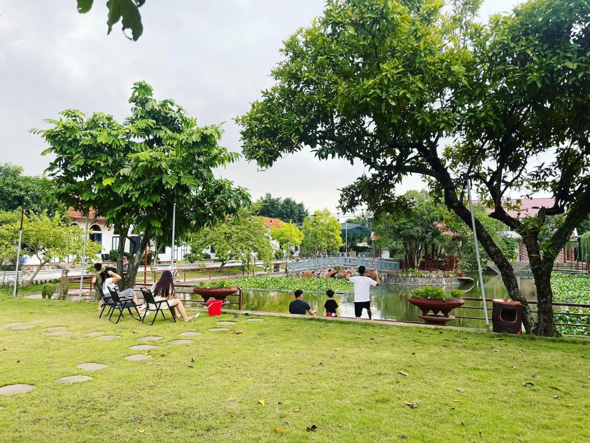 Fishing in Hoa Lu Garden Resort