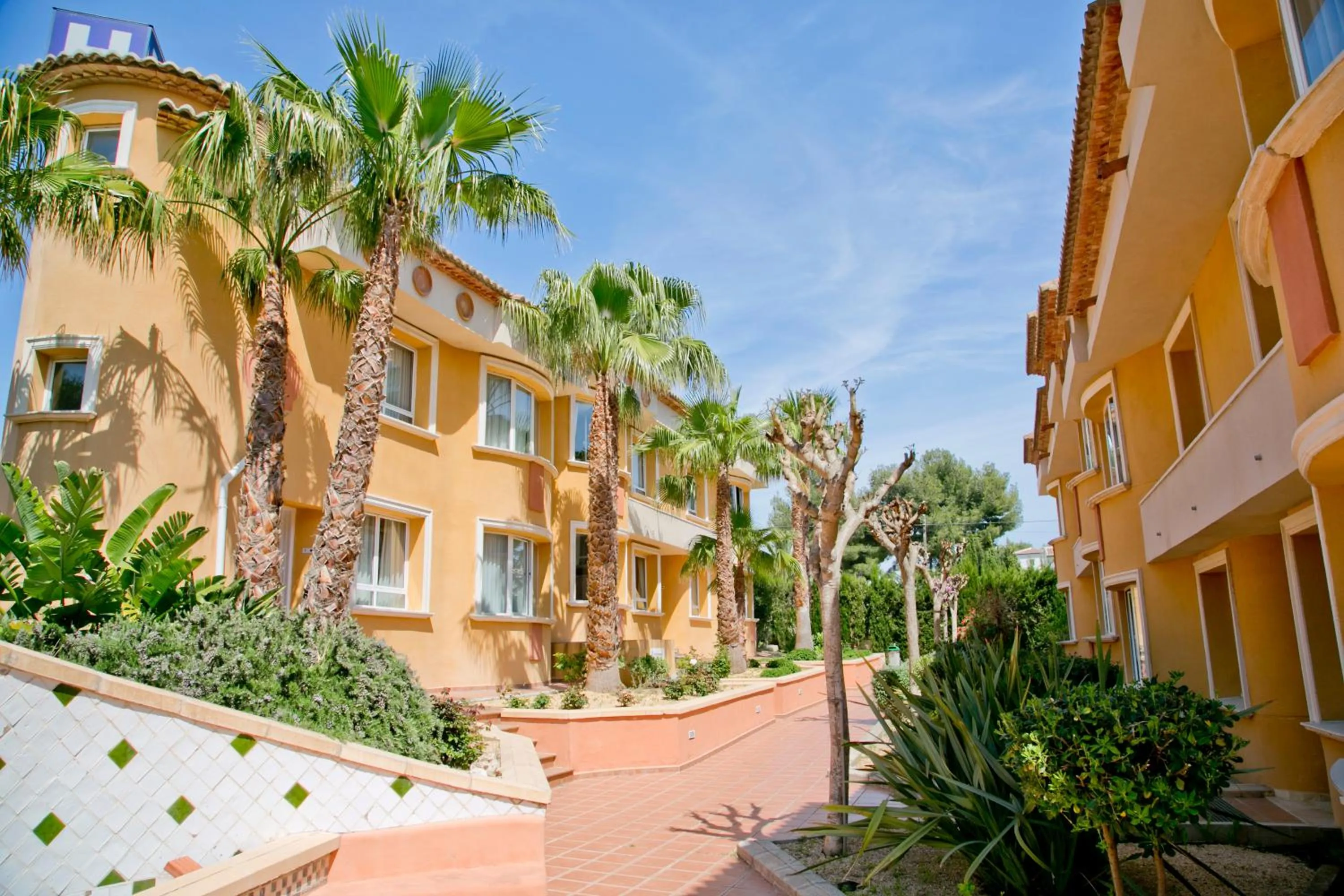 Facade/entrance in Aparthotel Bahia Pinosol
