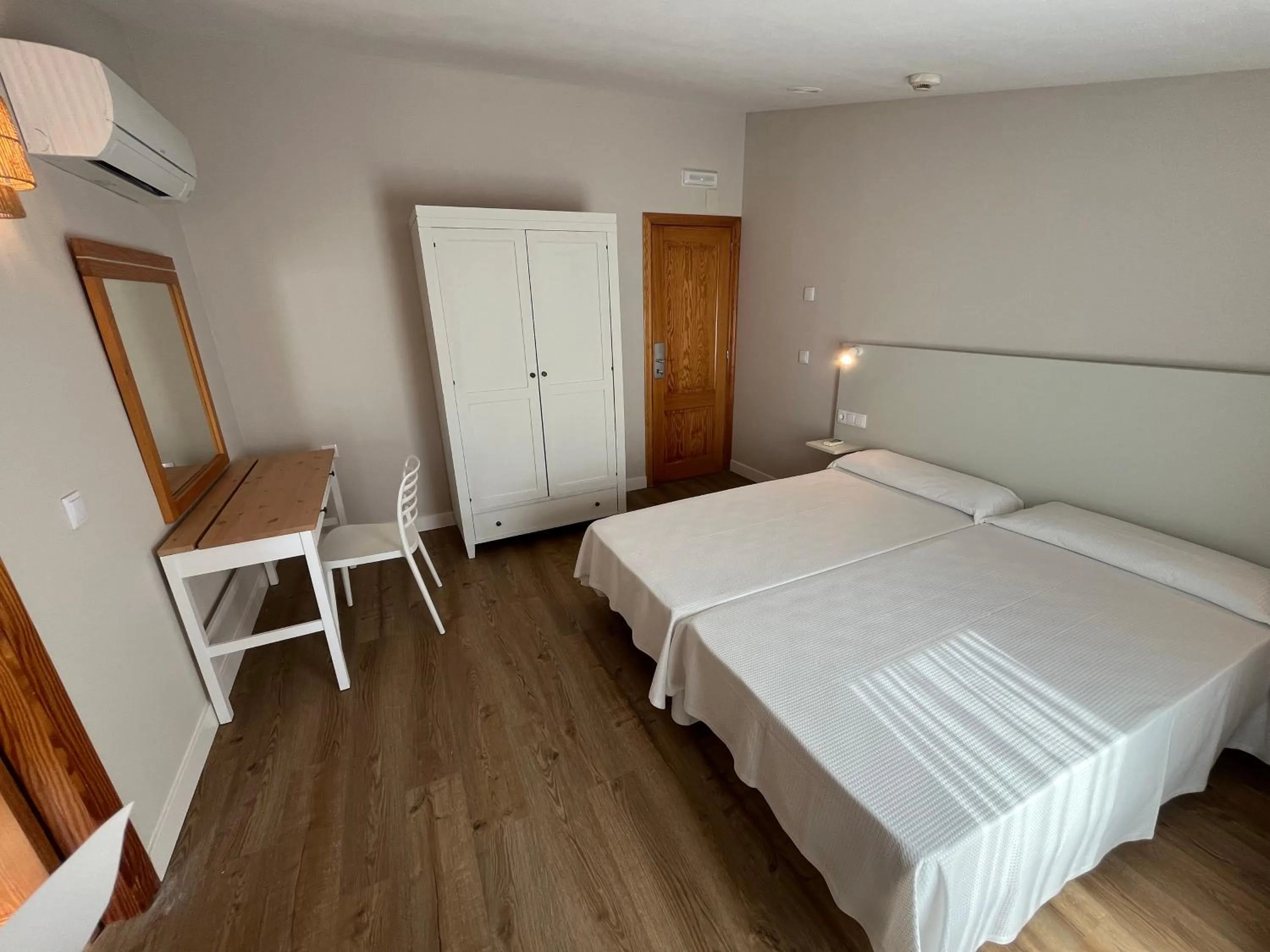 Bed in Aparthotel Bahia Pinosol