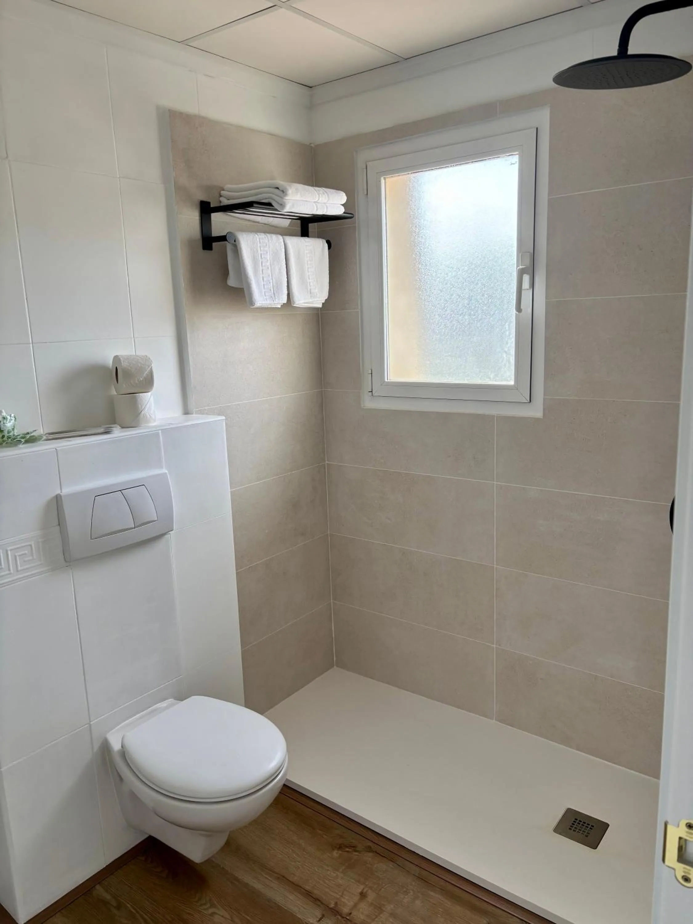 Shower in Aparthotel Bahia Pinosol