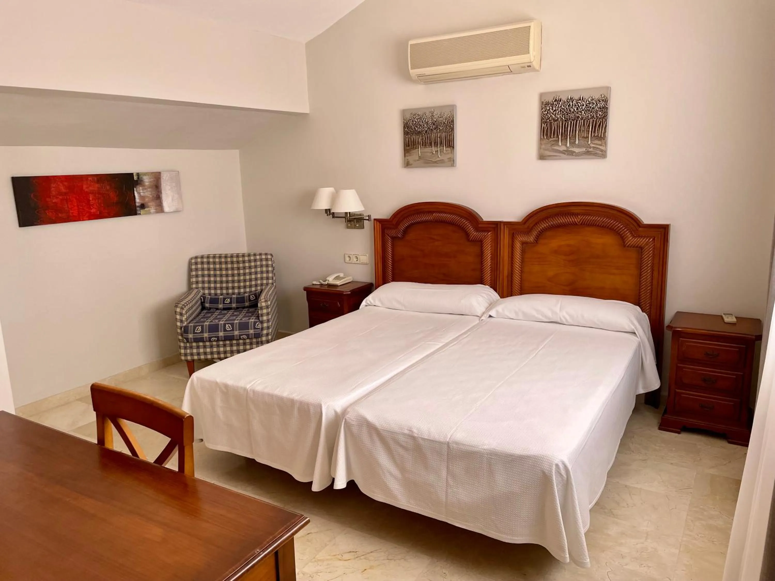Photo of the whole room, Bed in Aparthotel Bahia Pinosol