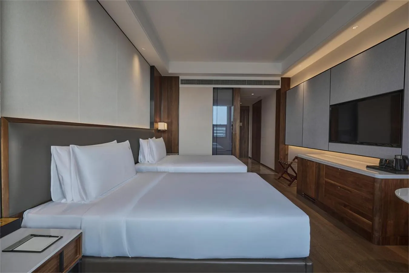 Living room, Bed in VM Hotel