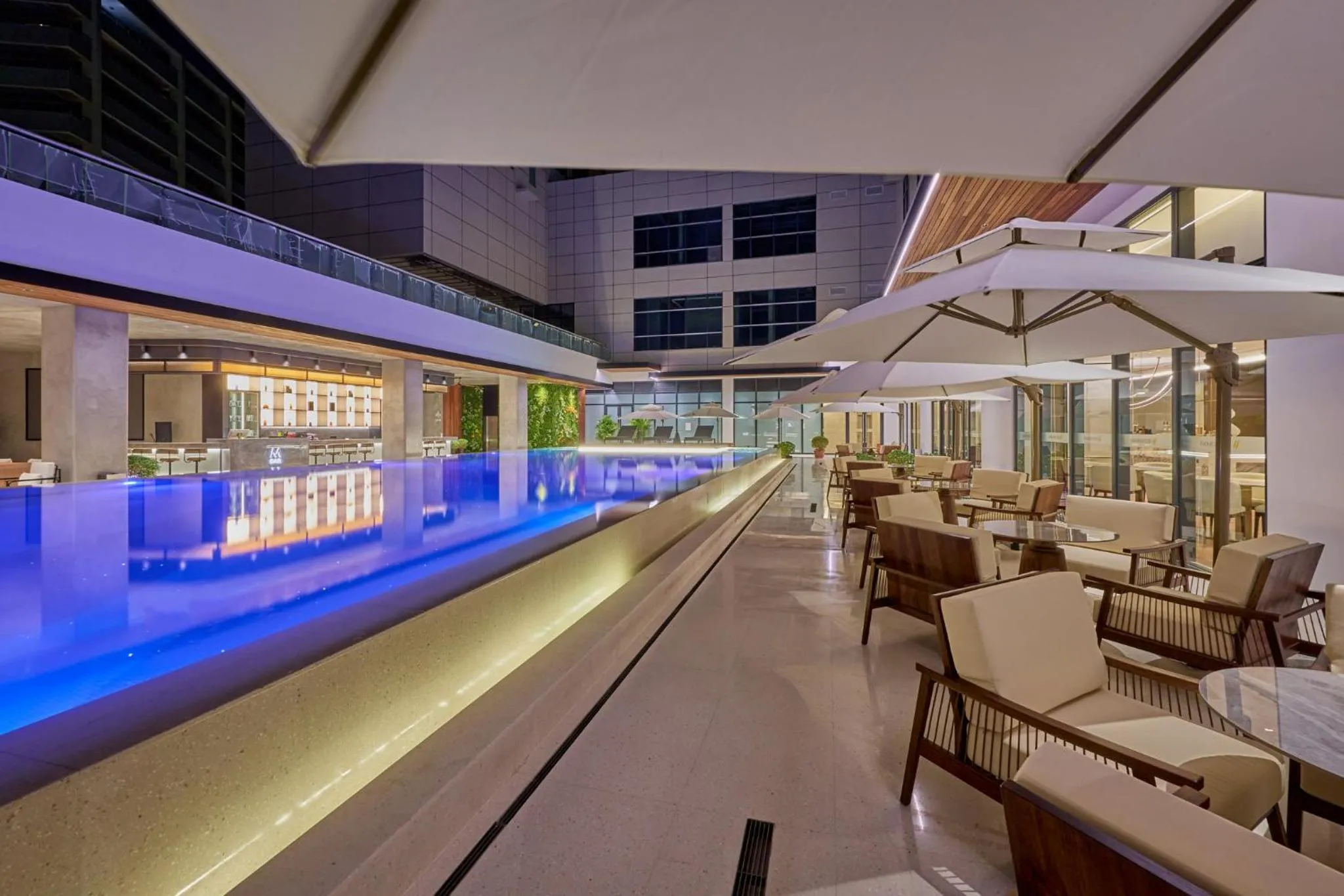 Swimming pool in Crowne Plaza Phnom Penh by IHG 金边皇冠假日酒店 Former VM Hotel