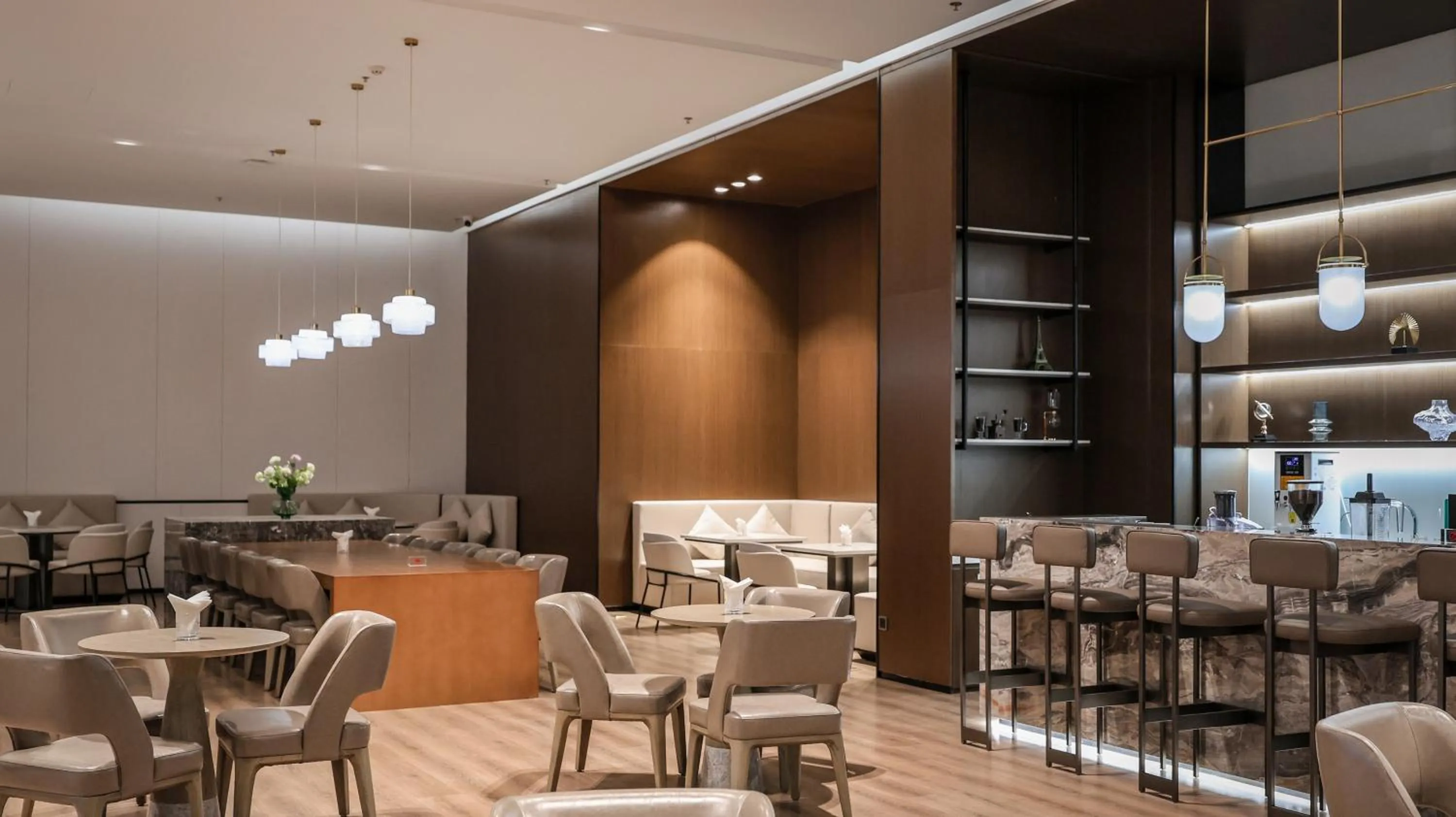 Lounge or bar in VM Hotel