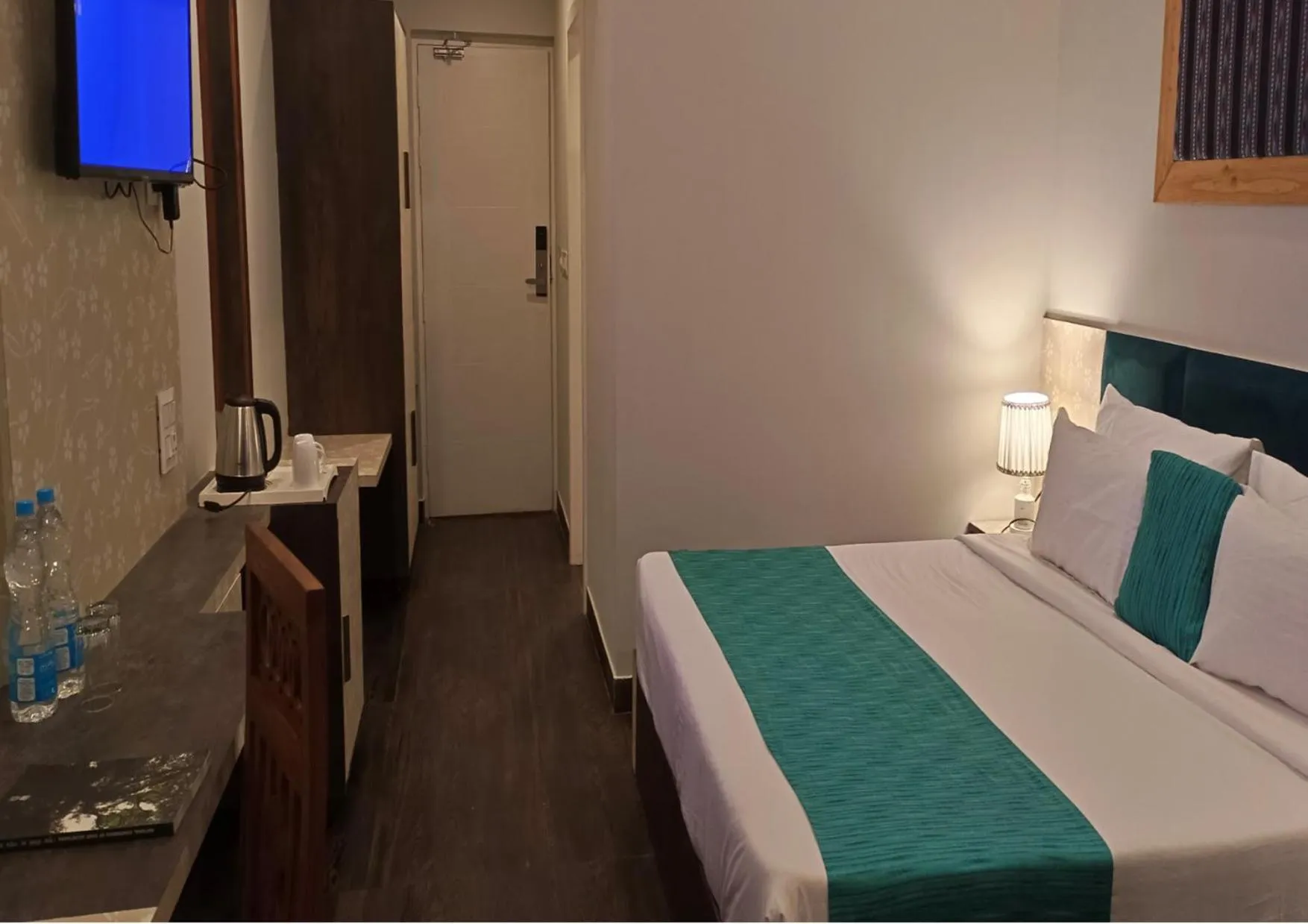 Bedroom, Bed in Hotel Square One by D'Polo Dharamshala