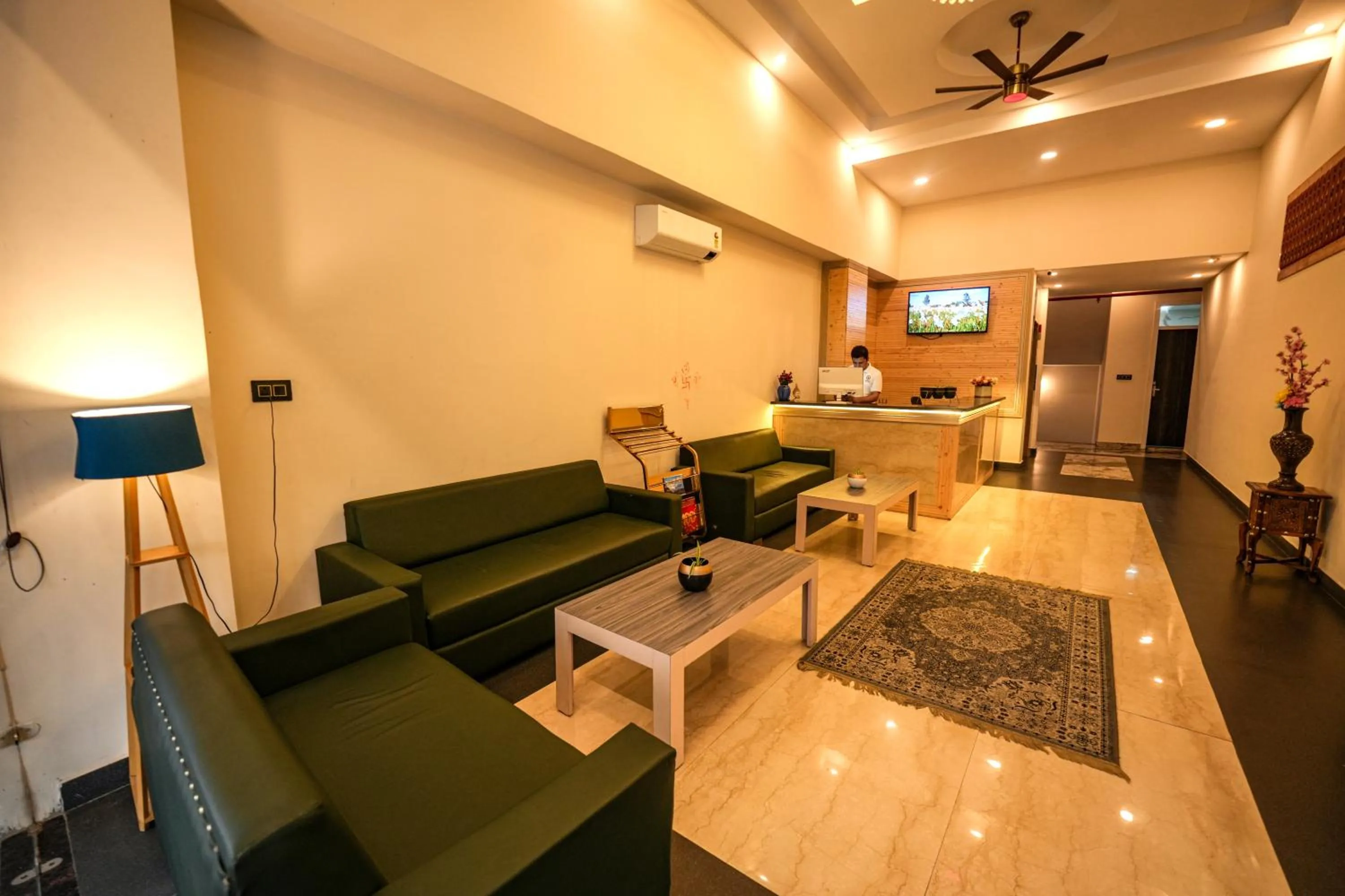 Lobby or reception in Hotel Square One by D'Polo Dharamshala