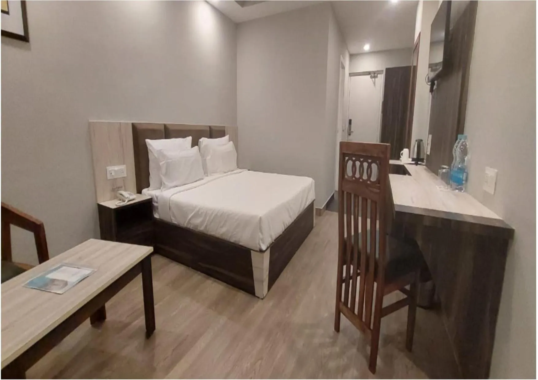 Bedroom, Bed in Hotel Square One by D'Polo Dharamshala