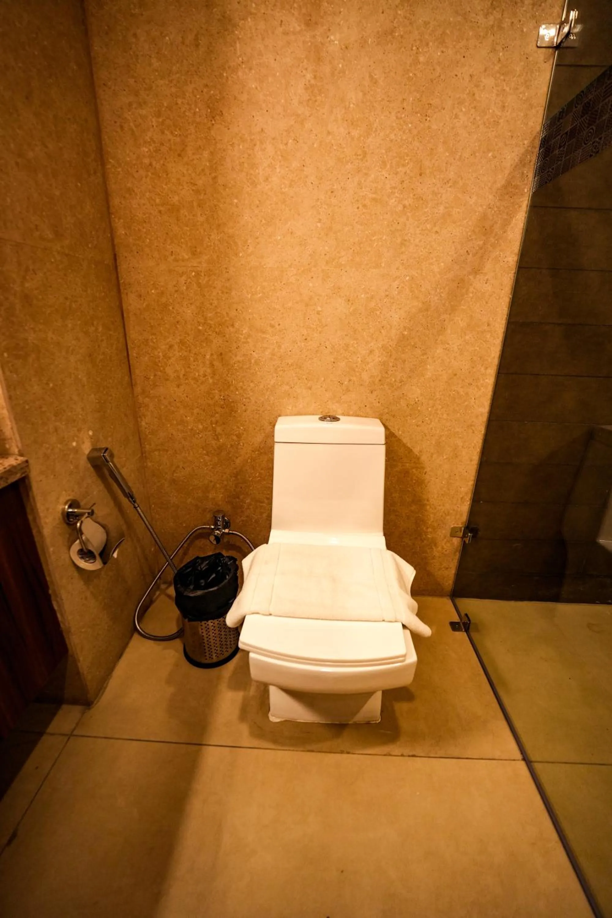 Bathroom in Hotel Square One by D'Polo Dharamshala