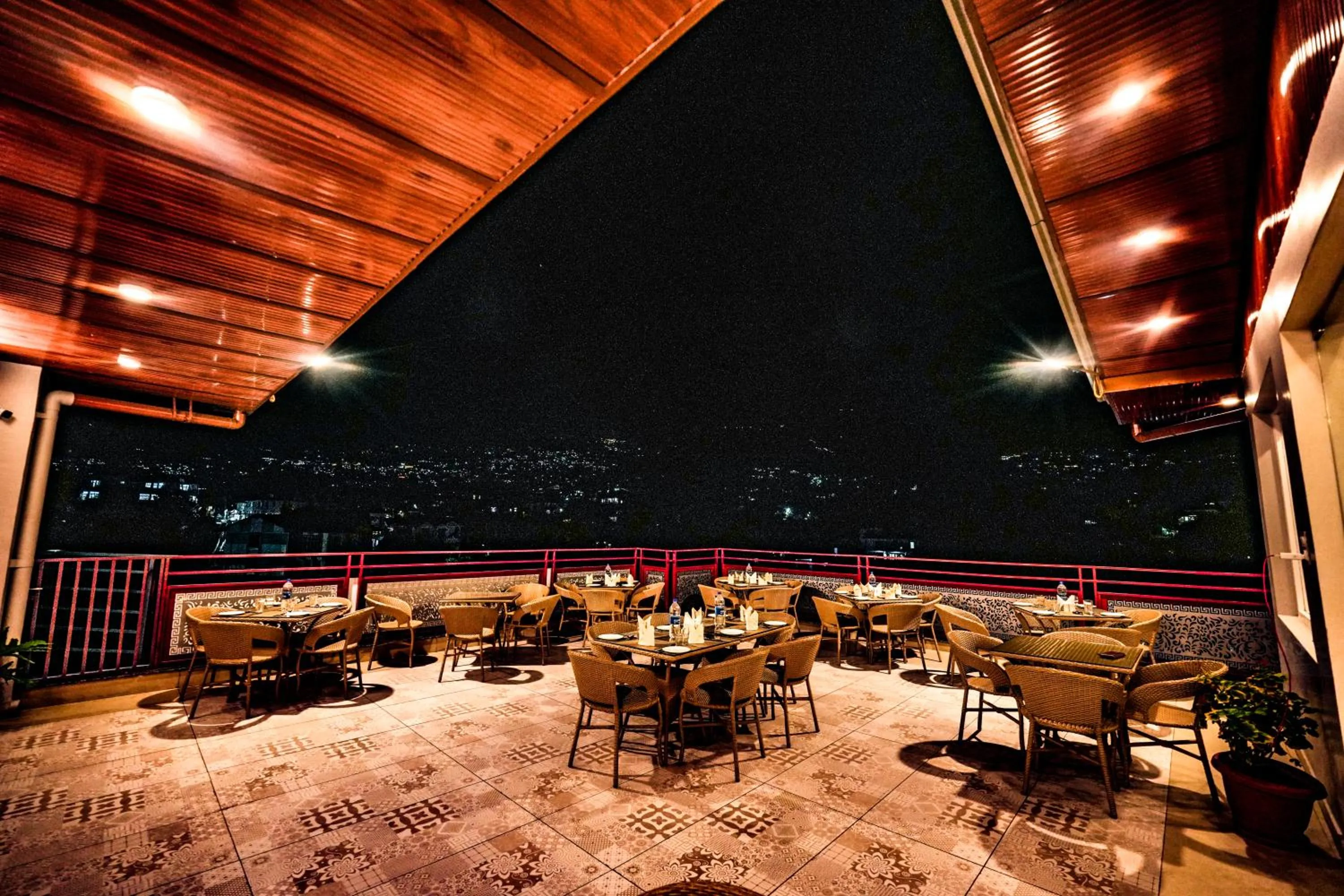 Restaurant/places to eat in Hotel Square One by D'Polo Dharamshala