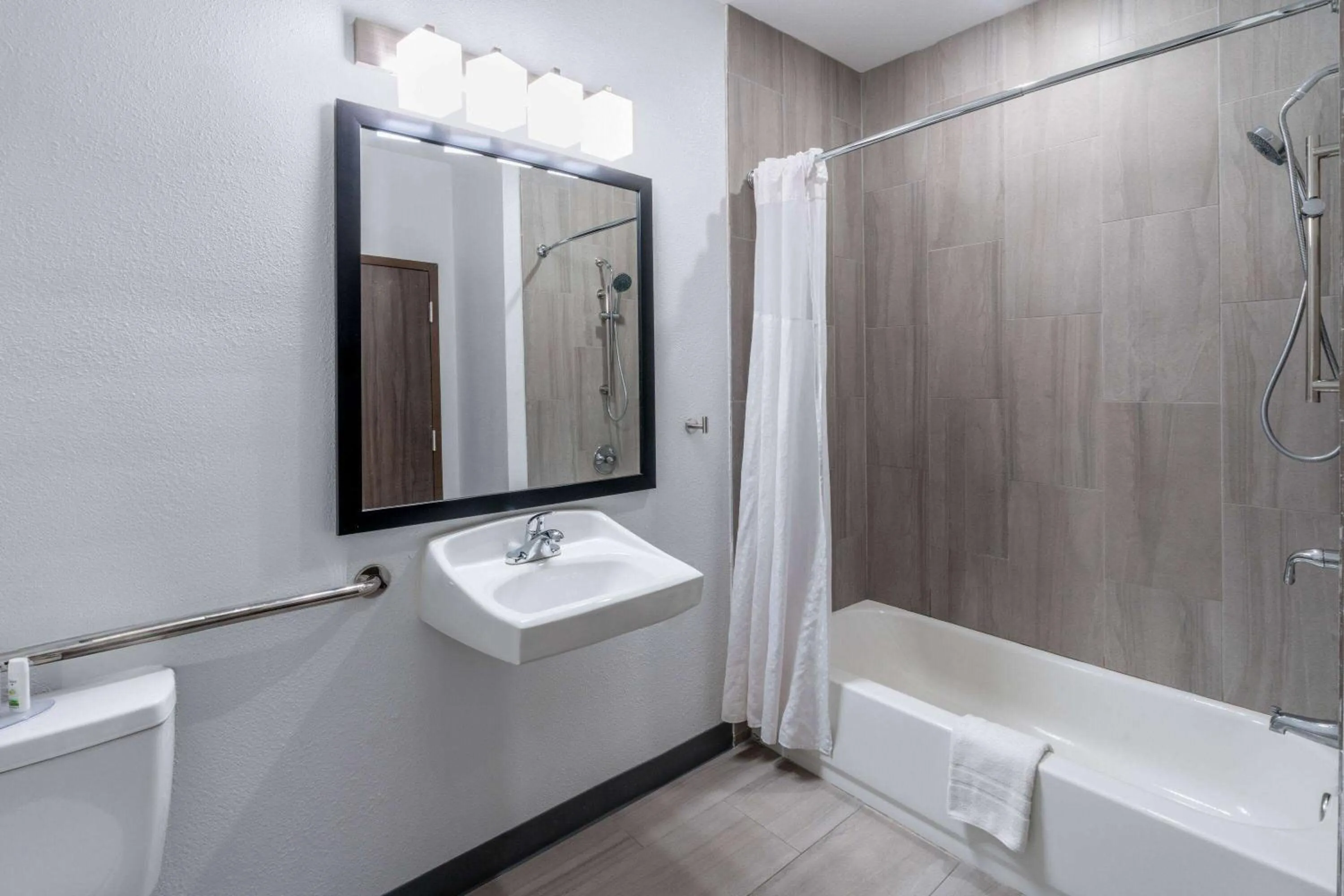 Bathroom in Baymont by Wyndham Carlsbad NM