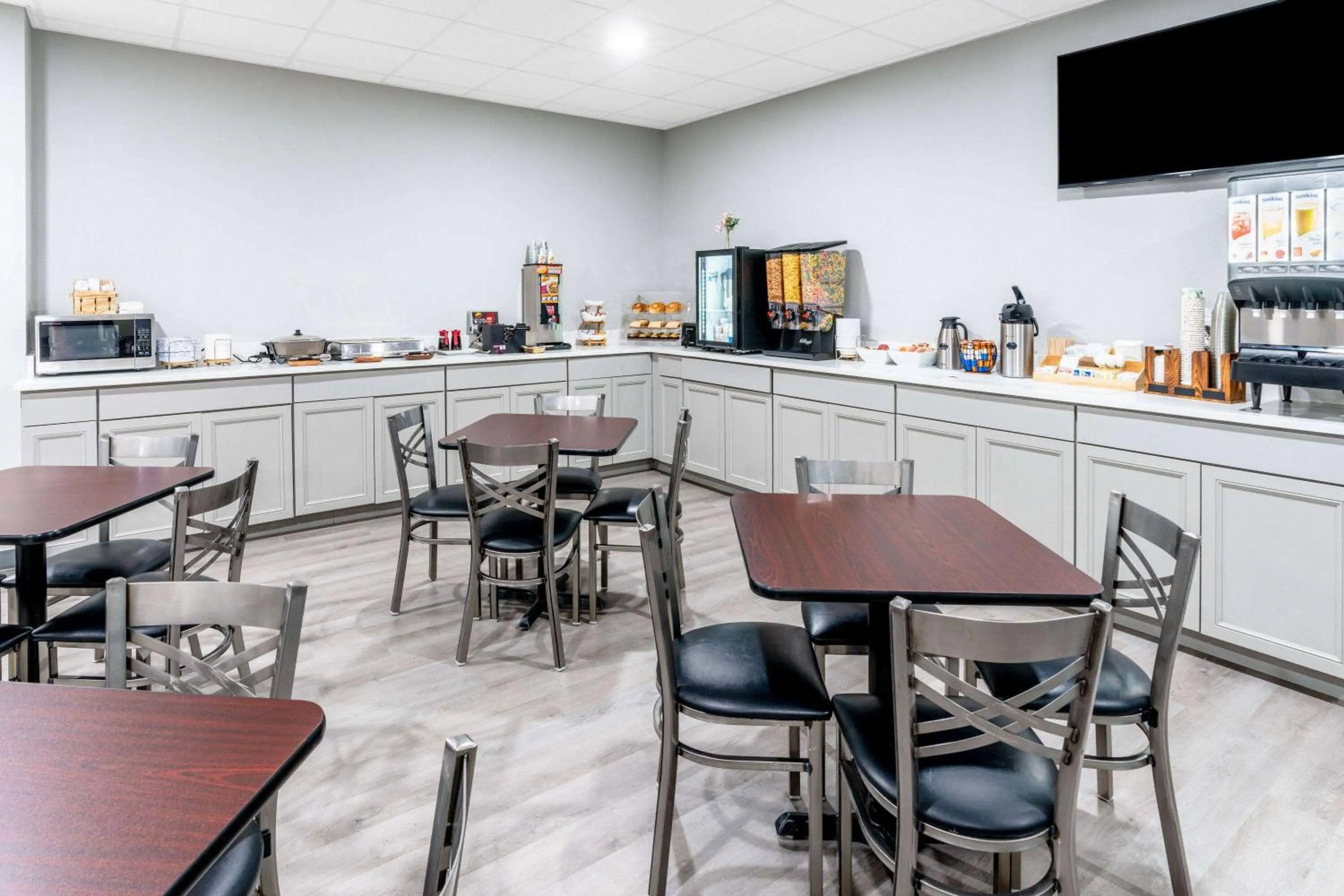 Breakfast in Baymont by Wyndham Carlsbad NM