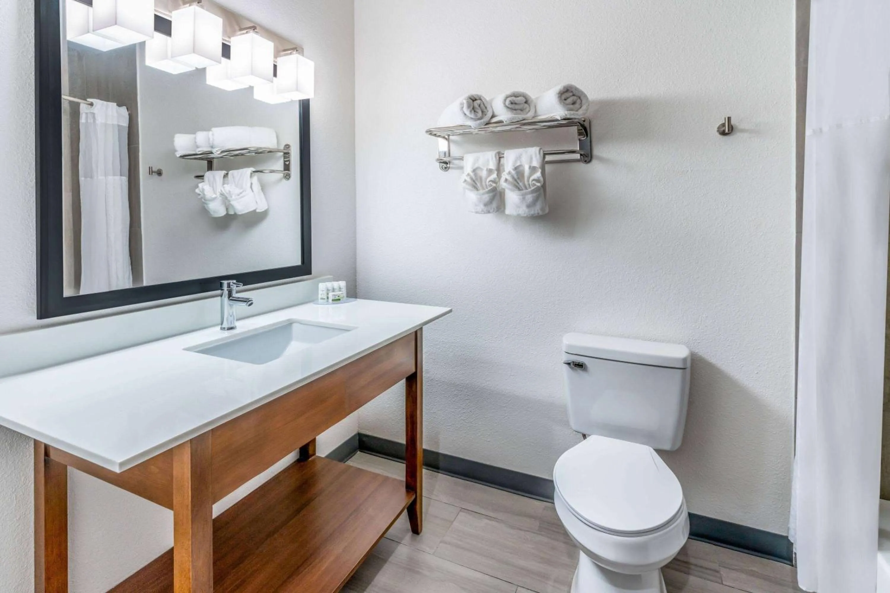 Bathroom in Baymont by Wyndham Carlsbad NM